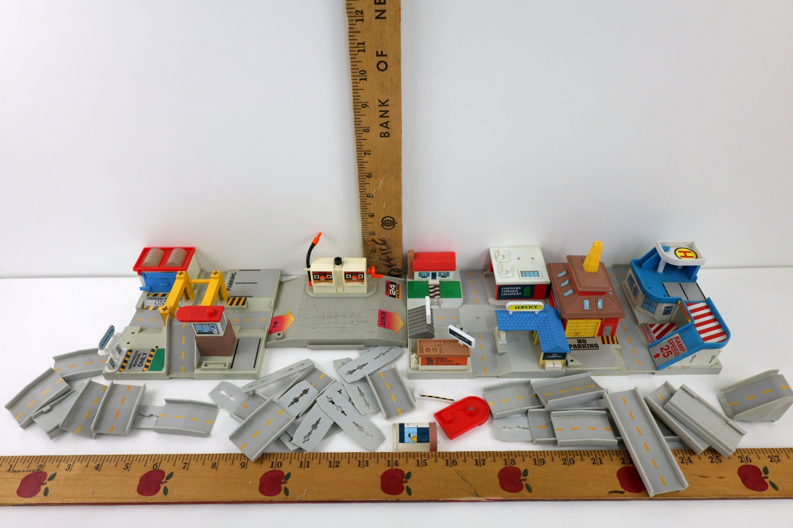 Vintage Galoob Lot of Hiways & Biways Micro Machines w/Accessories