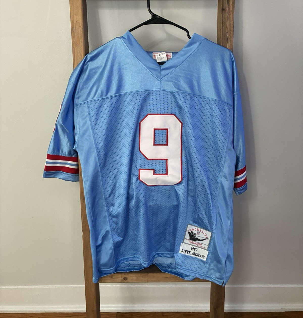 Mitchell & Ness NFL Tennessee Oilers Steve McNair #9 Jersey Blue Size 48 Mitchell & Ness NFL Tennessee Oilers Steve McNair #9 Jersey Blue Size 48