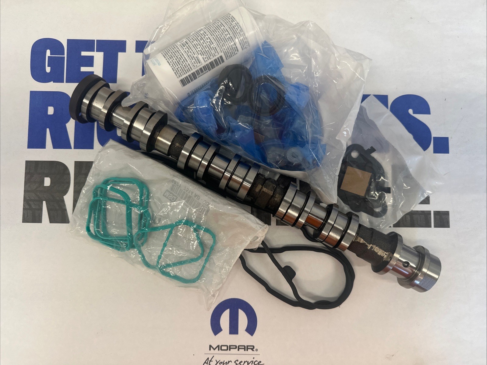 68661146AA Genuine Mopar OEM Left side Intake Camshaft Kit 3.6L 68661146AA Genuine Mopar OEM Left side Intake Camshaft Kit 3.6L