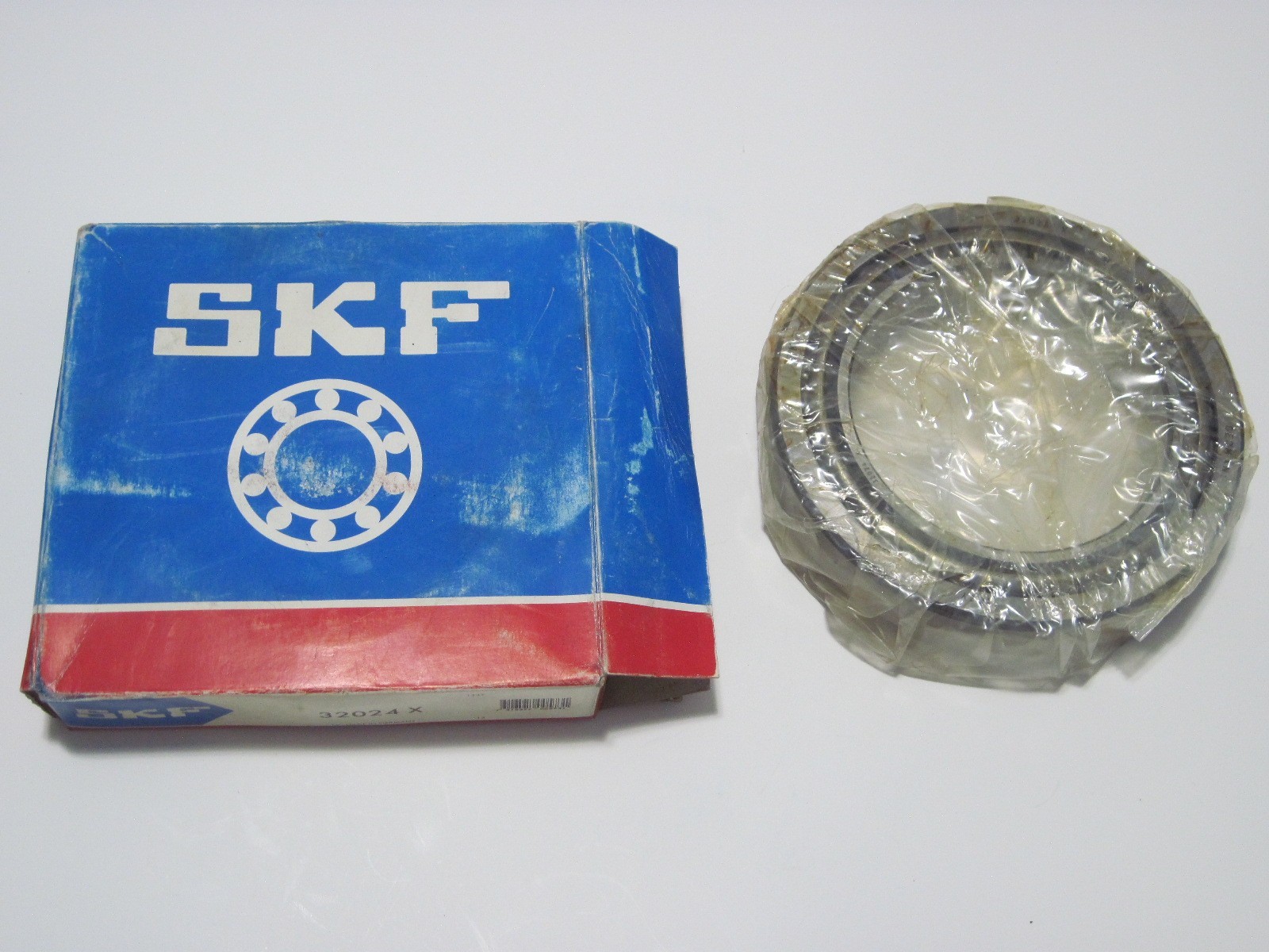 NOS SKF 32024X Tapered Roller Bearing Single Row 120 x 180 x 38 MM NOS SKF 32024X Tapered Roller Bearing Single Row 120 x 180 x 38 MM