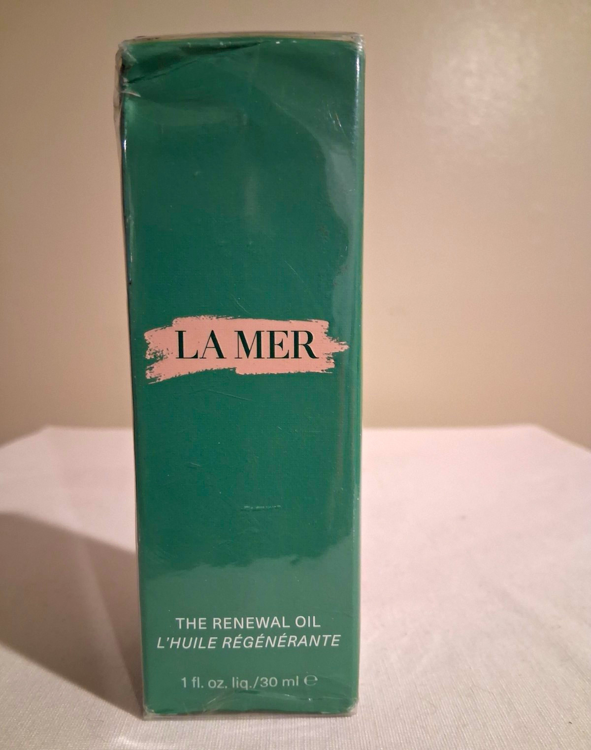 LA MER The Renewal Oil Anti-Aging Day Treatment Face & Neck 1 fl oz / 30 ml