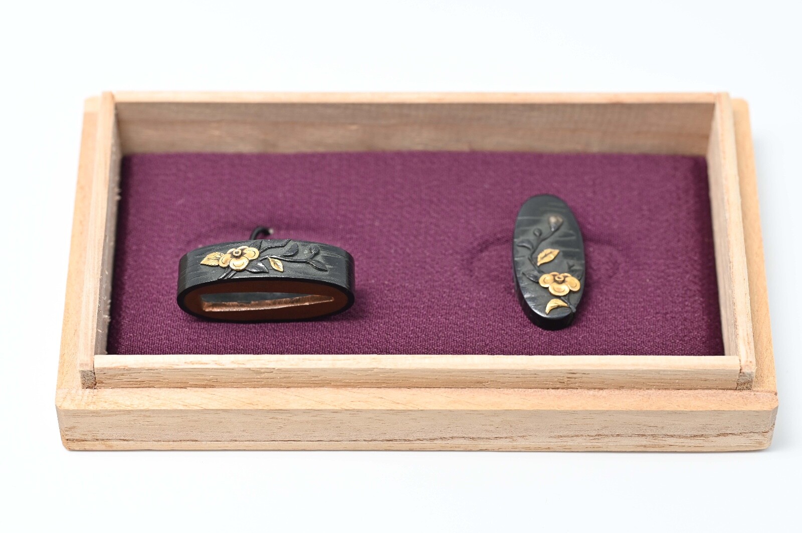 Fuchi Kashira Japanese antique Mumei balloon flower design shakudo Edo era