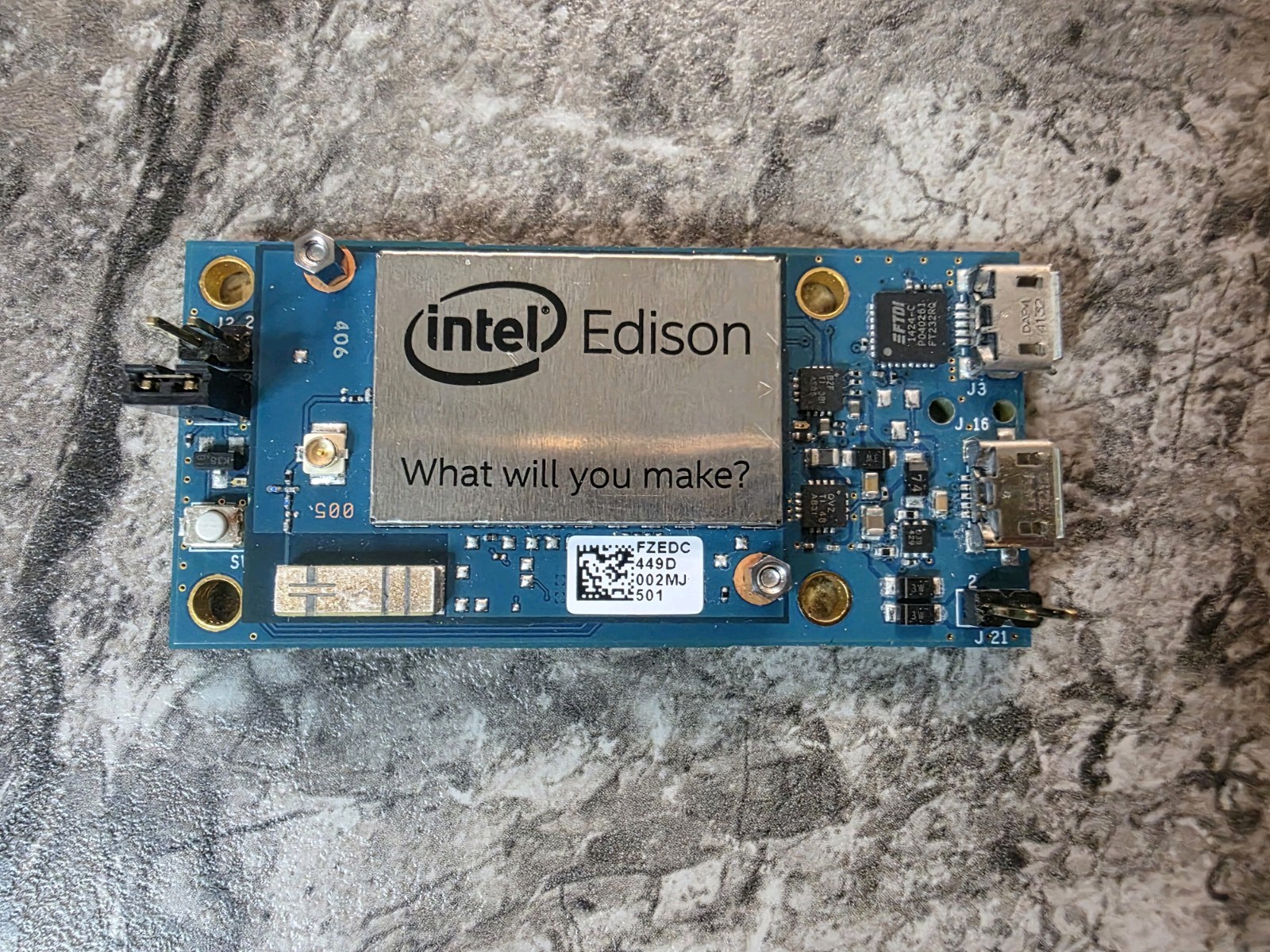 Intel Edison Breakout Board Kit Edison body + Breakout board Intel Edison Breakout Board Kit Edison body + Breakout board