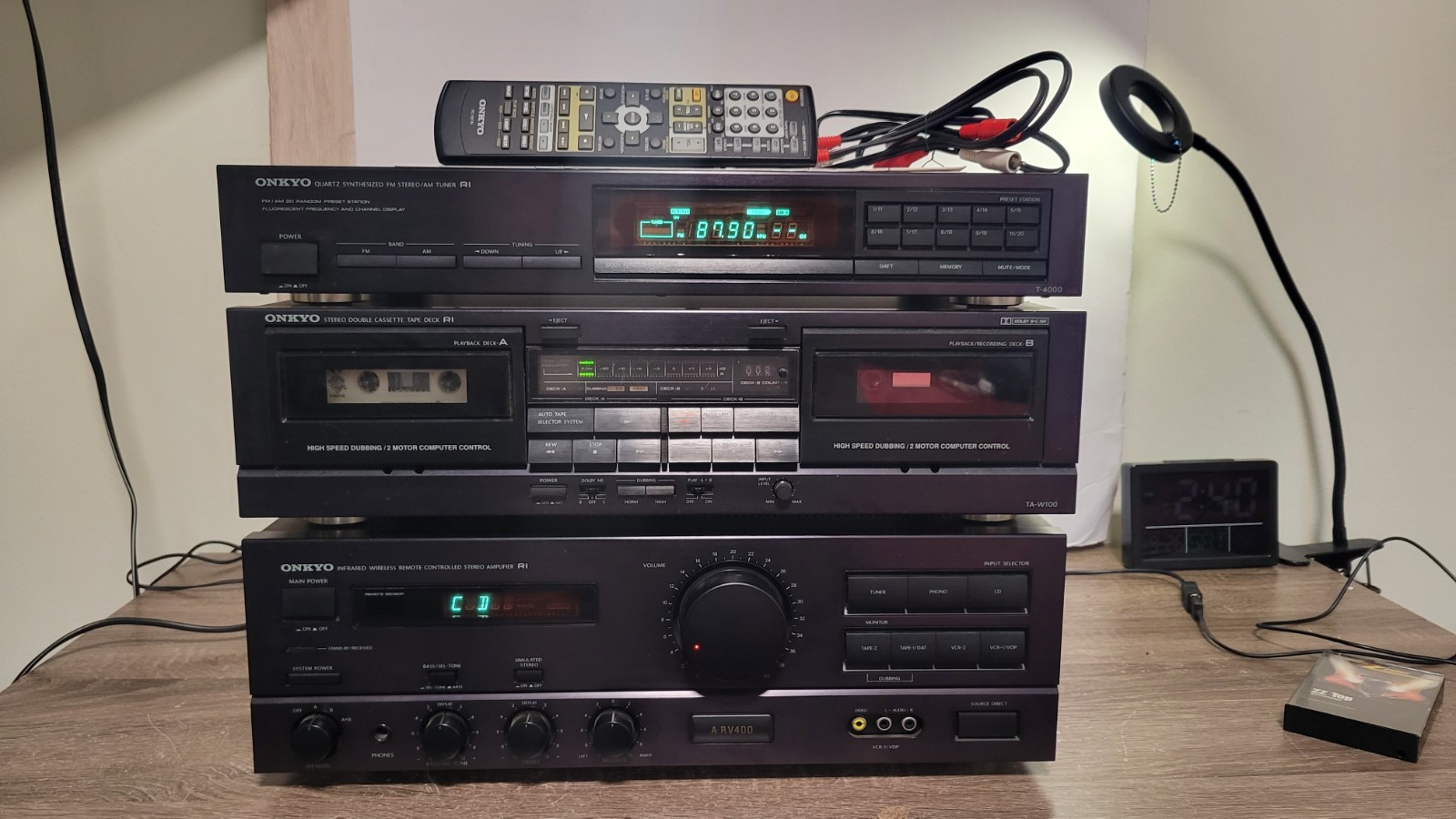 Onkyo equipment - Amplifier - Cassette deck - Tuner - remote made in Japan