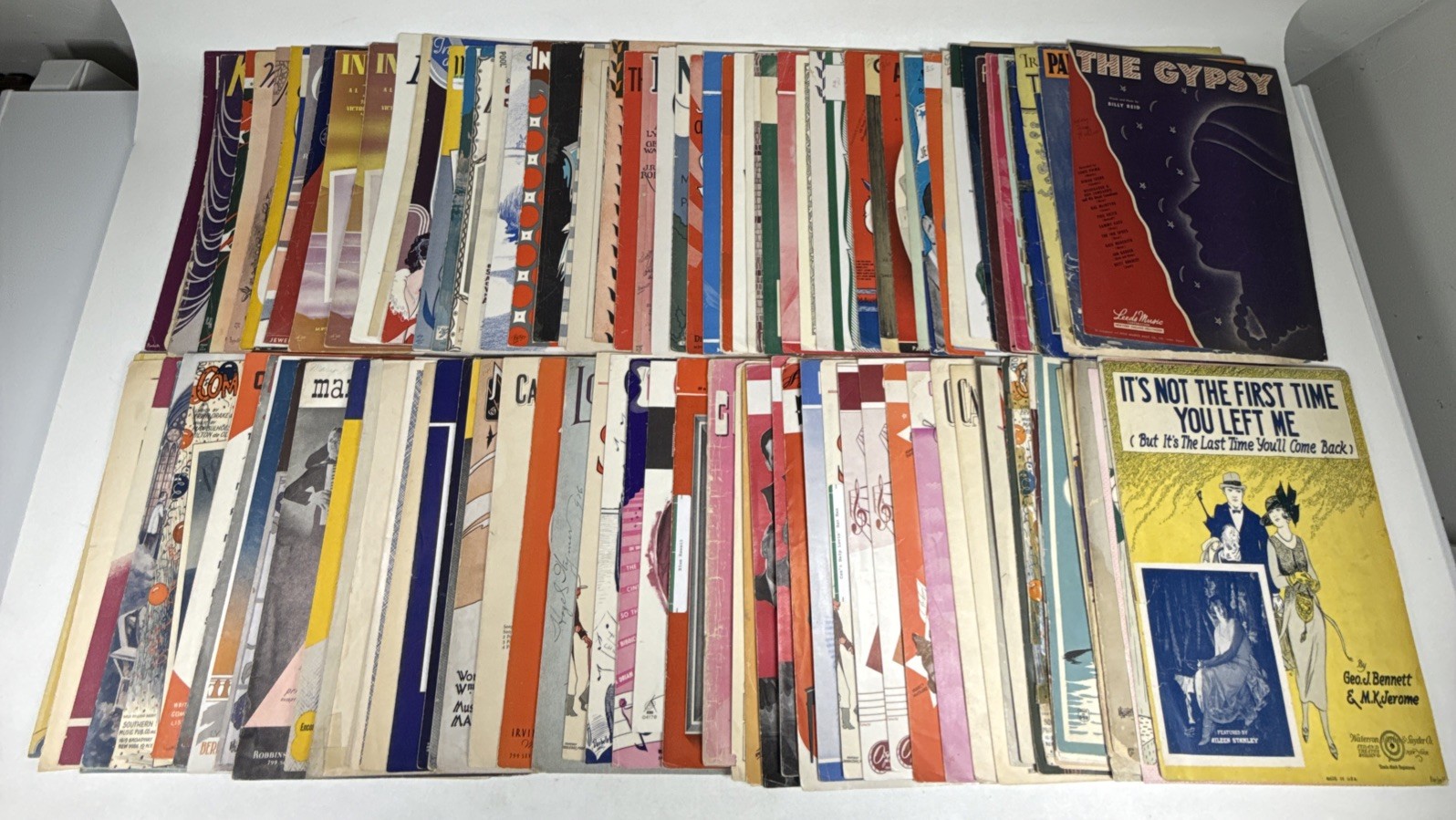 Vintage 1920's-1950's Large Sheet Music Lot Of 115 (2) Vintage 1920's-1950's Large Sheet Music Lot Of 115 (2)