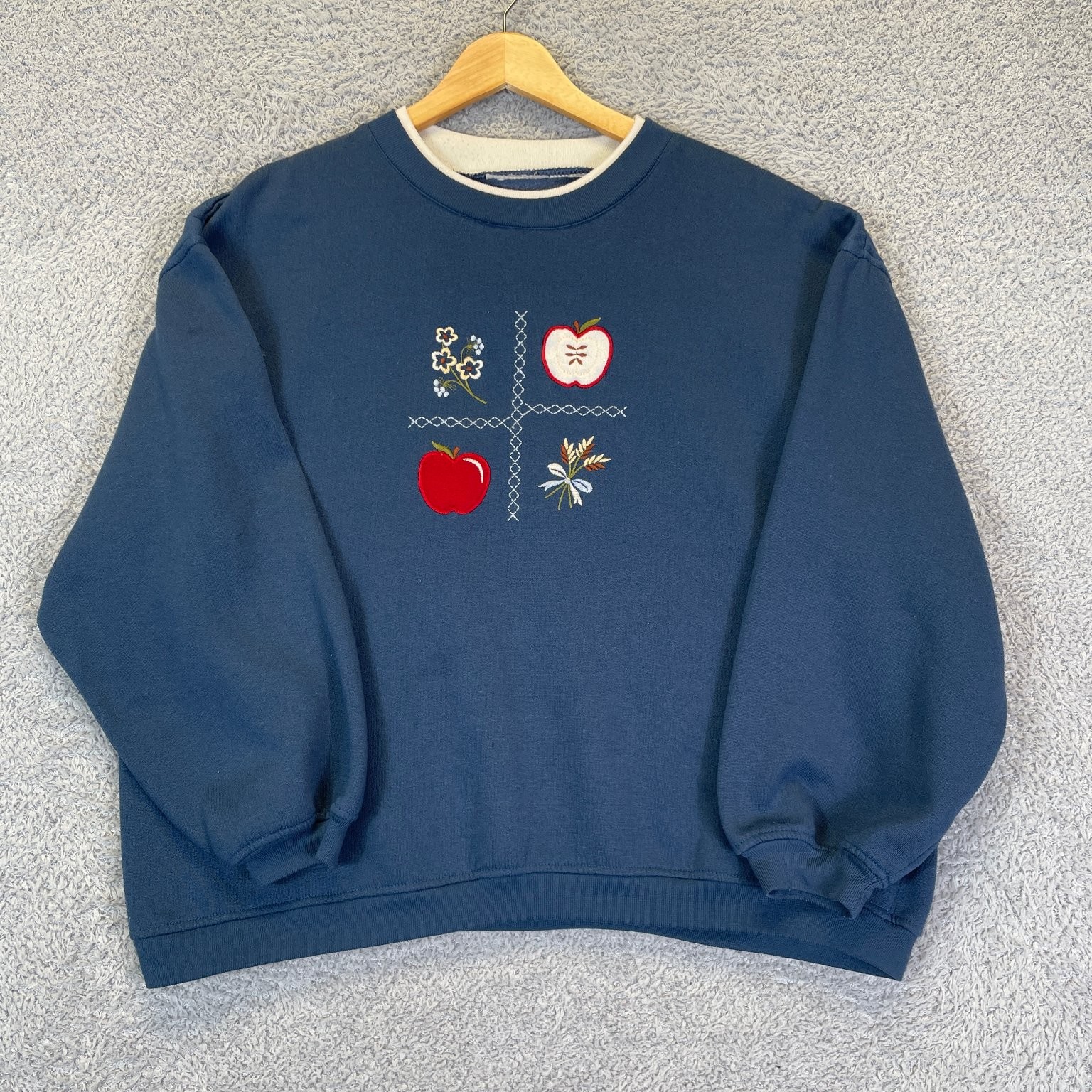 Vintage Apple 90\'s Cottage Sweatshirt Women\'s Large Crewneck Pullover Teacher