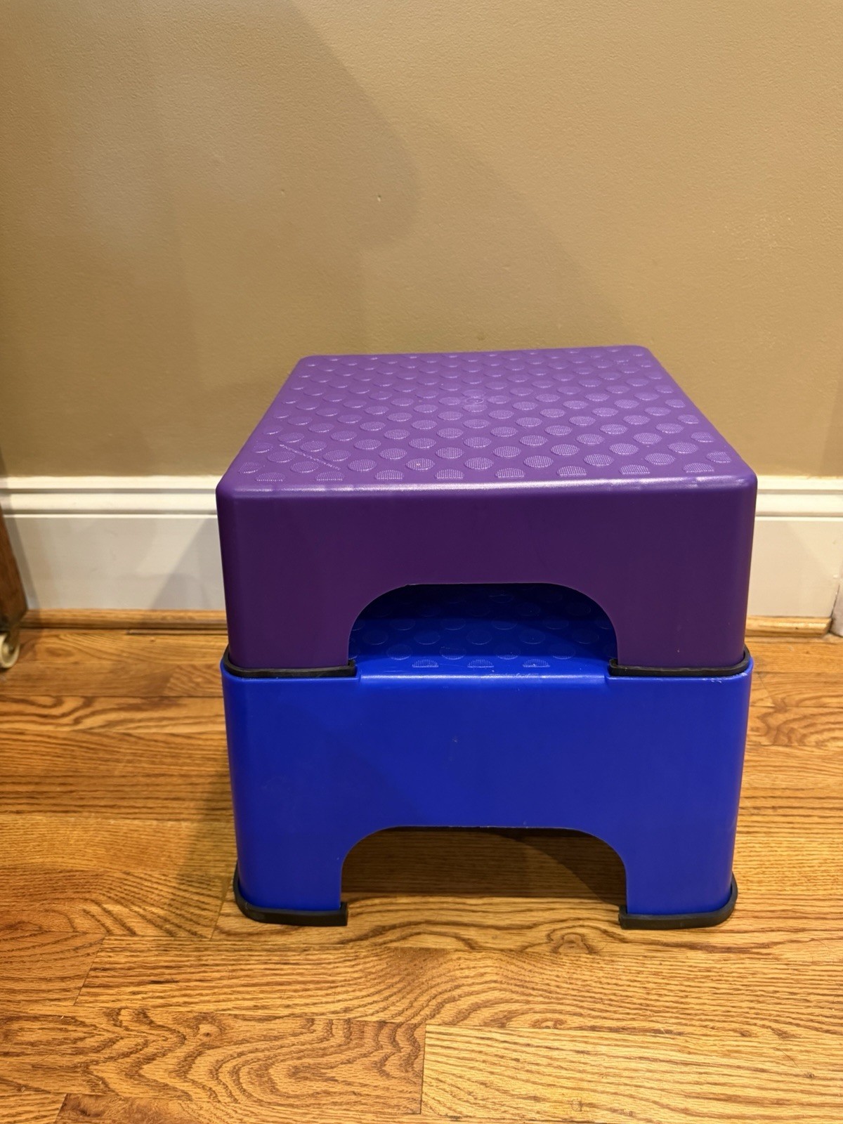 The Firm Fanny Lifter 2 Tier Aerobic Exercise Step W/ 8 Rubber Feet