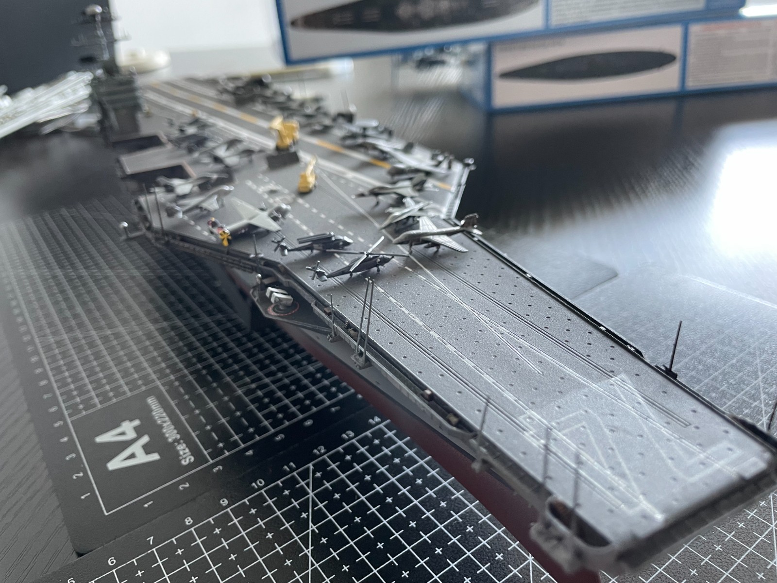 1/700,USS JOHN C.STENNIS CVN-74,aircraft carrier,Military model,free shipping
