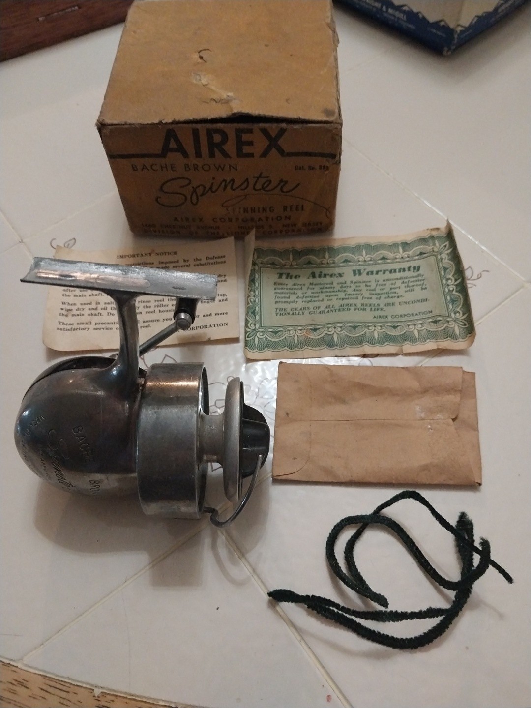 Vintage Airex Bache Brown Spinster Used But I Believe Its New With Extras 1940s Vintage Airex Bache Brown Spinster Used But I Believe Its New With Extras 1940s