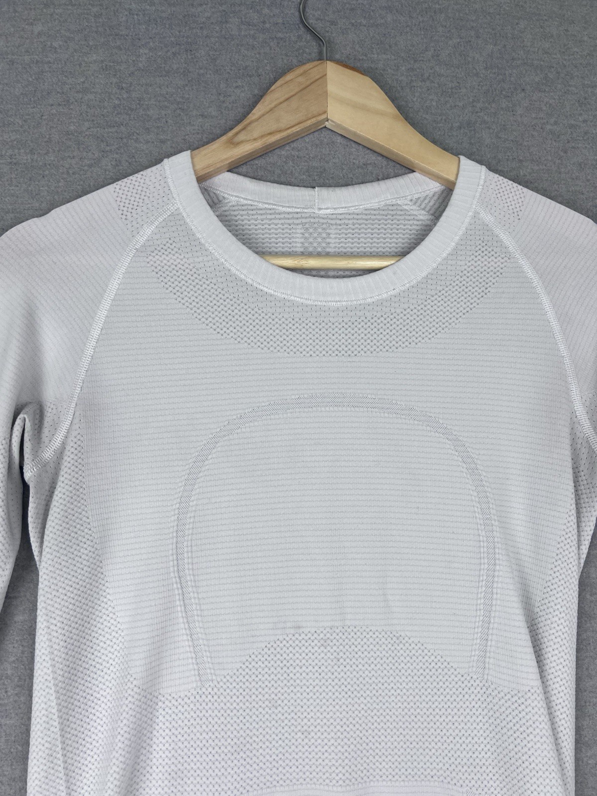 Lululemon Athletica Swift to Stride White Long Sleeve Running Top Sz 6