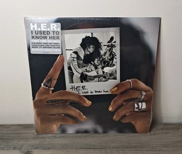 H.E.R. - I Used To Know Her Slightly Gold Color LP Vinyl sealed H.E.R. - I Used To Know Her Slightly Gold Color LP Vinyl sealed