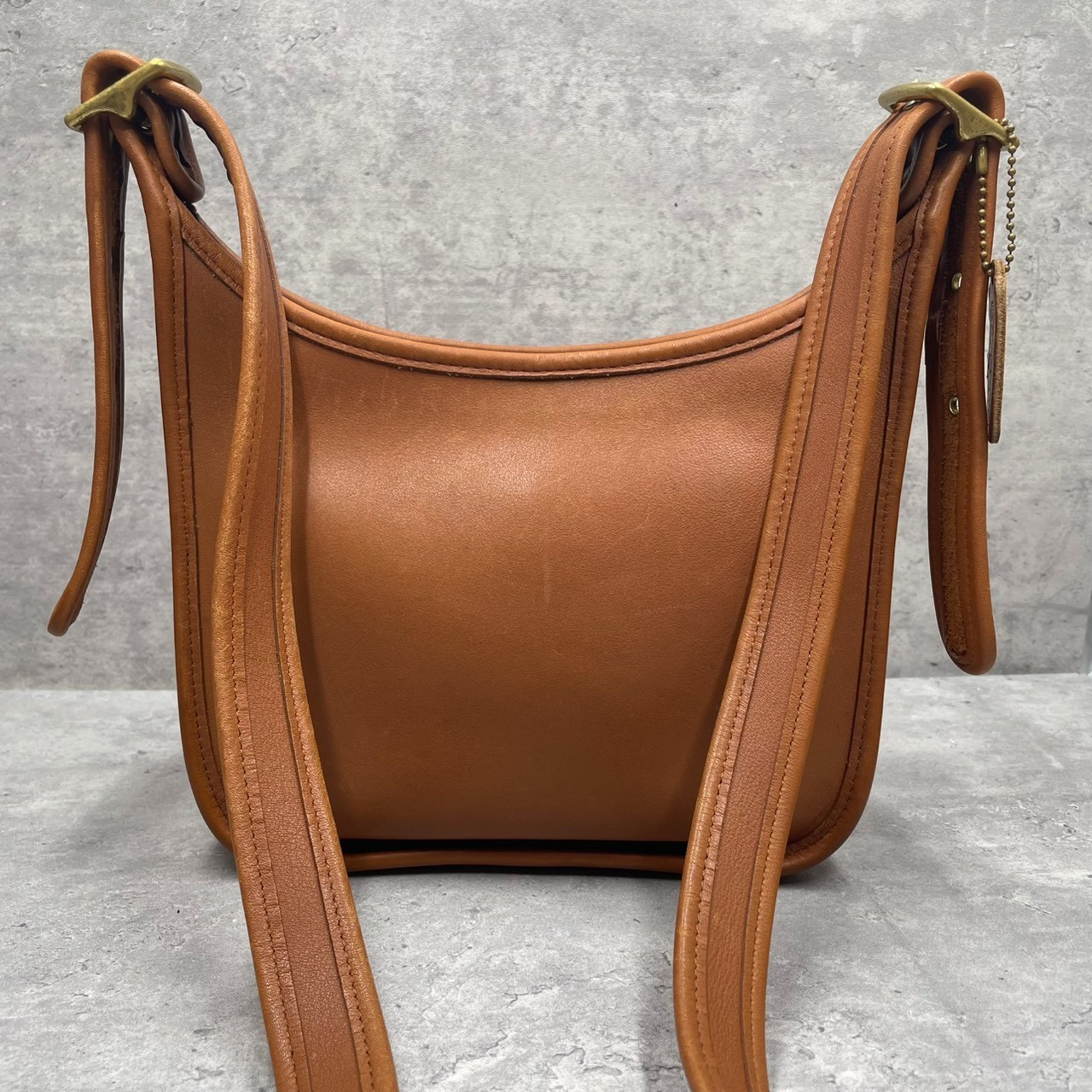 Vintage COACH 9950 Camel Brown Leather Shoulder Bag Janice Legacy  Glove-Tanned