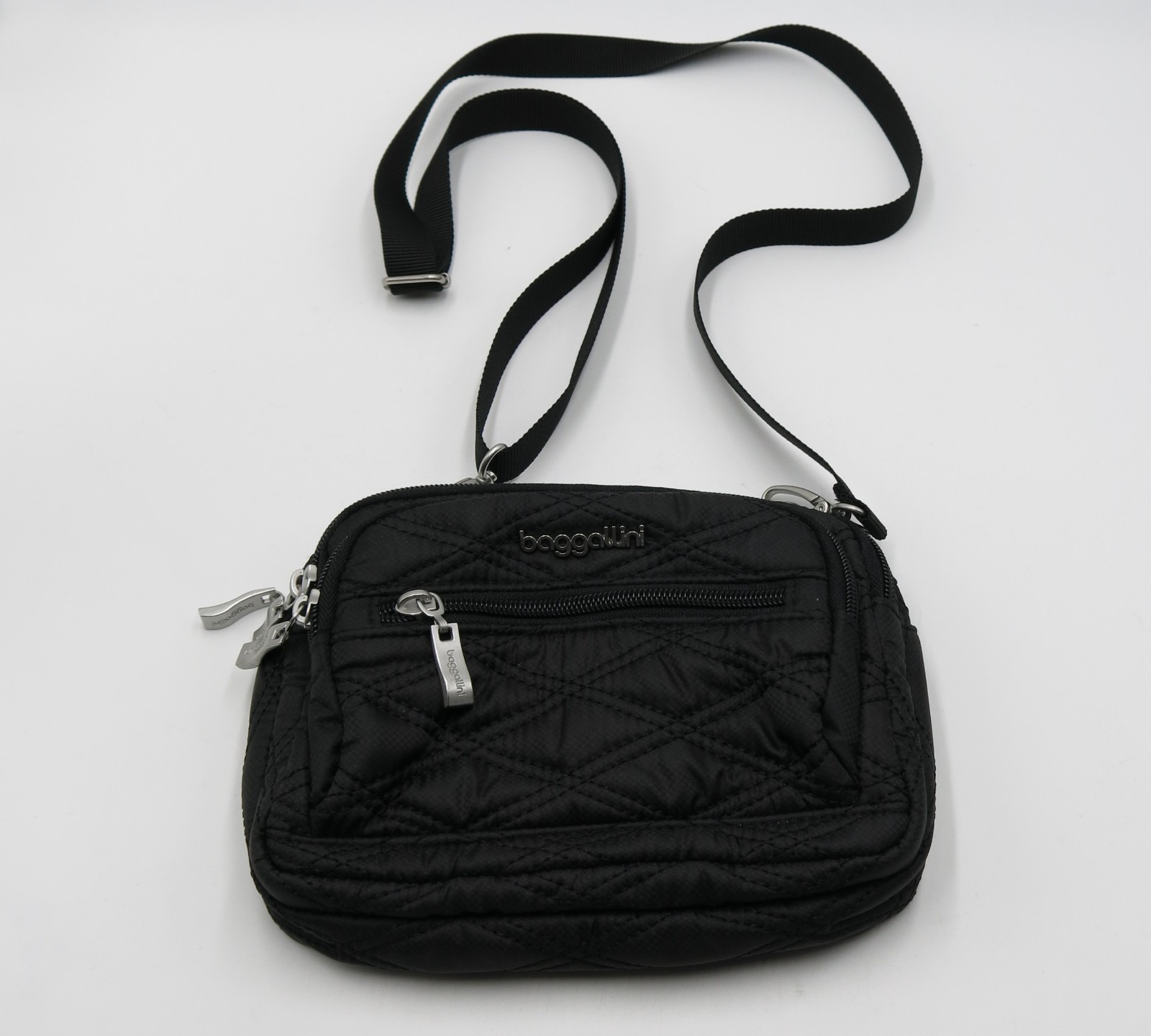 Baggallini Legacy Triple Zip Bagg