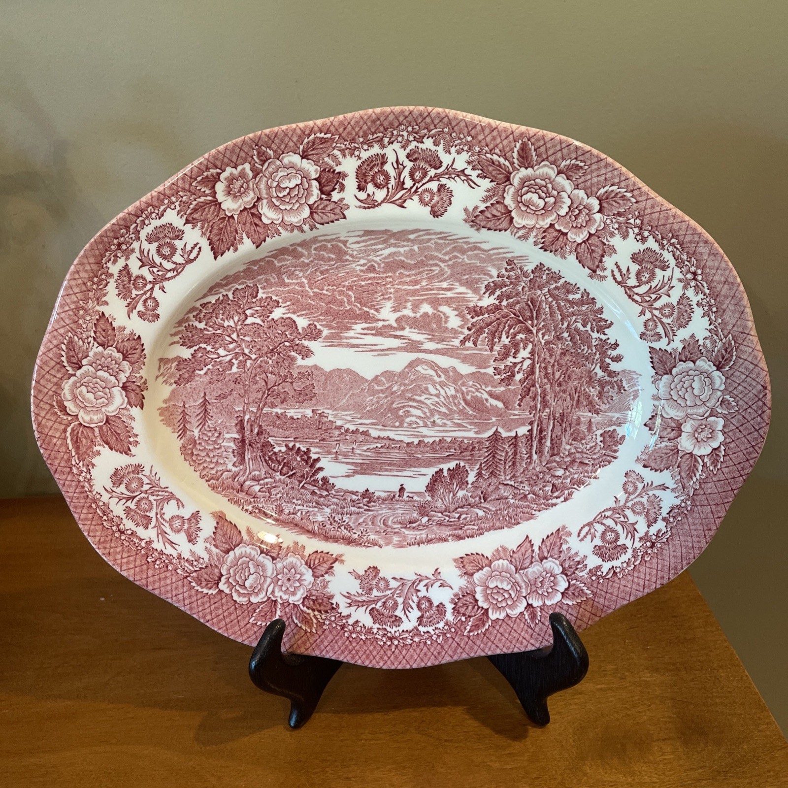 Vintage Enoch Wedgwood Scottish Lochs Red White Oval Platter Plate 12”X9”X 1.5” Vintage Enoch Wedgwood Scottish Lochs Red White Oval Platter Plate 12”X9”X 1.5”