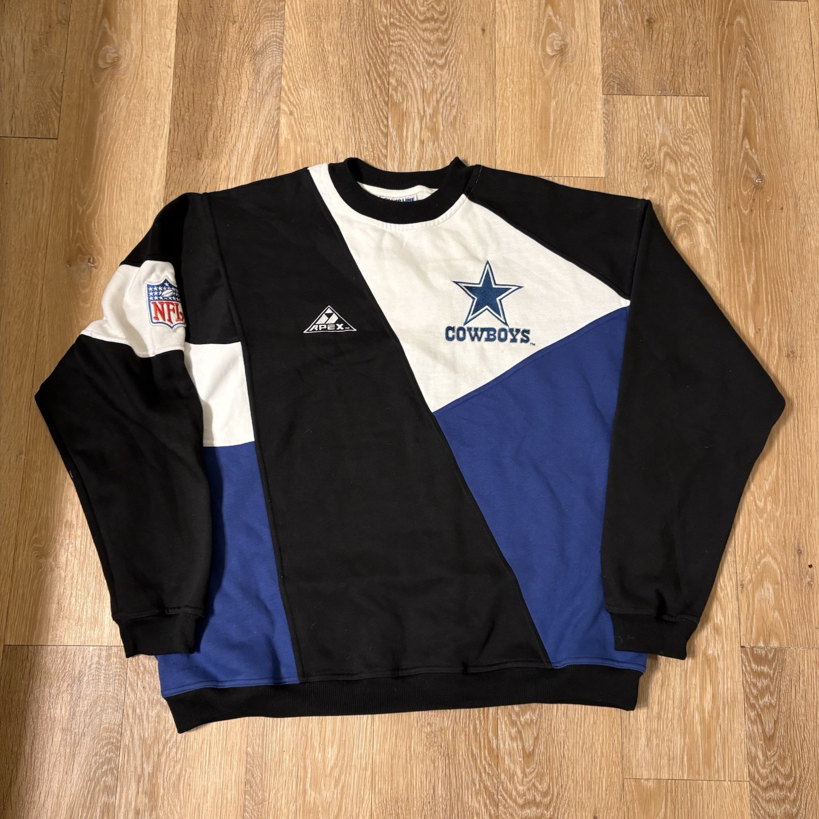 Vintage APEX One Dallas Cowboys Pro Line Crewneck XL Vintage APEX One Dallas Cowboys Pro Line Crewneck XL
