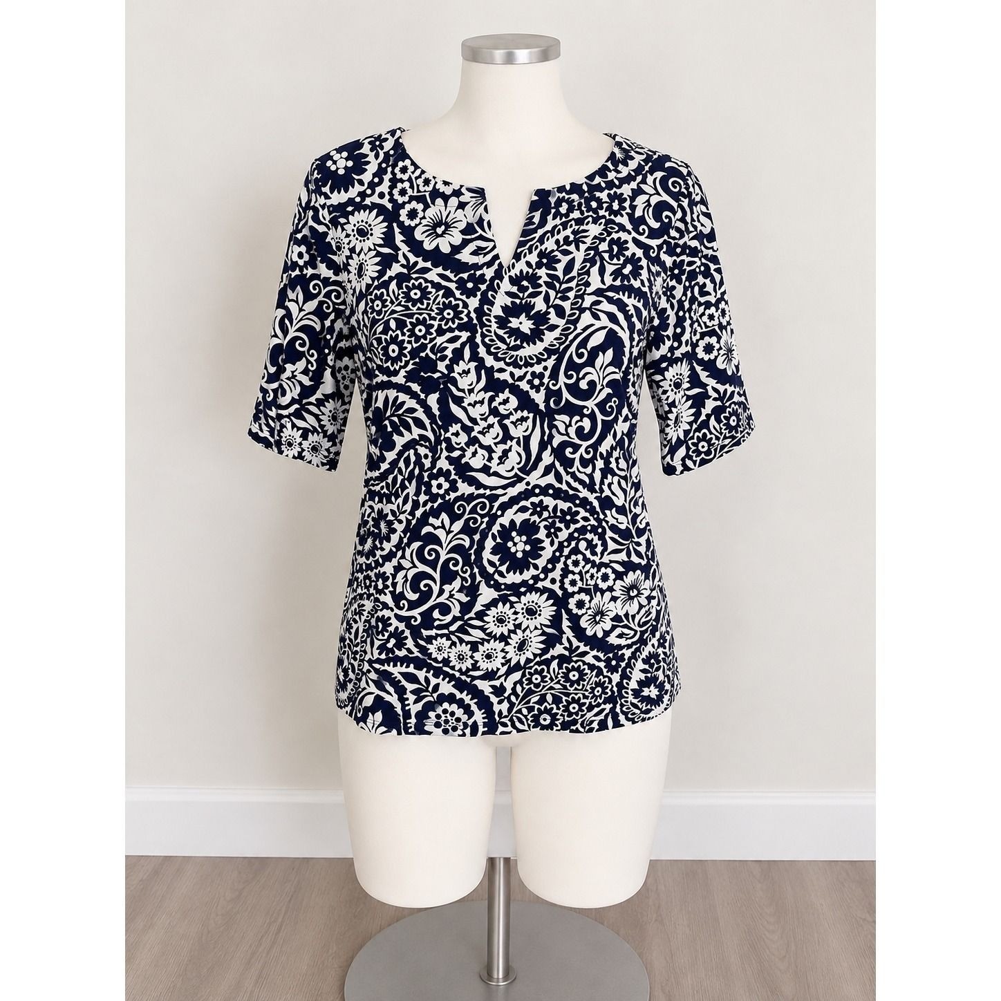 Talbots Tee Navy White Paisley Floral Cotton Stretch Top Size Small