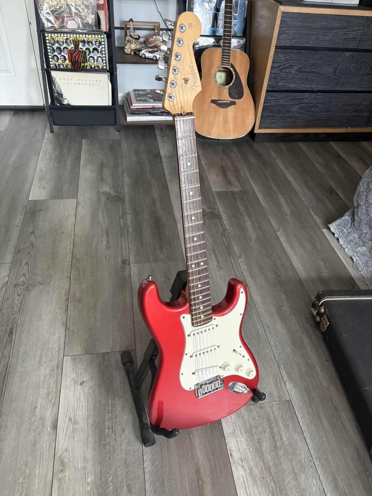Fender American Series Stratocaster with Rosewood Fretboard 2002- Chrome Red