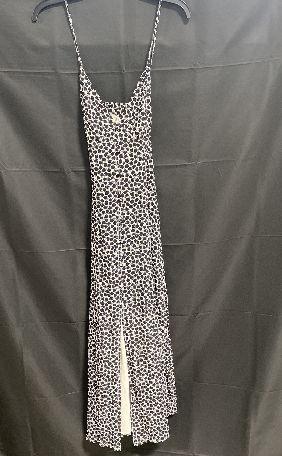 Leith Women\'s Black White Floral Button Front Dress Spaghetti Strap NWT Sz M