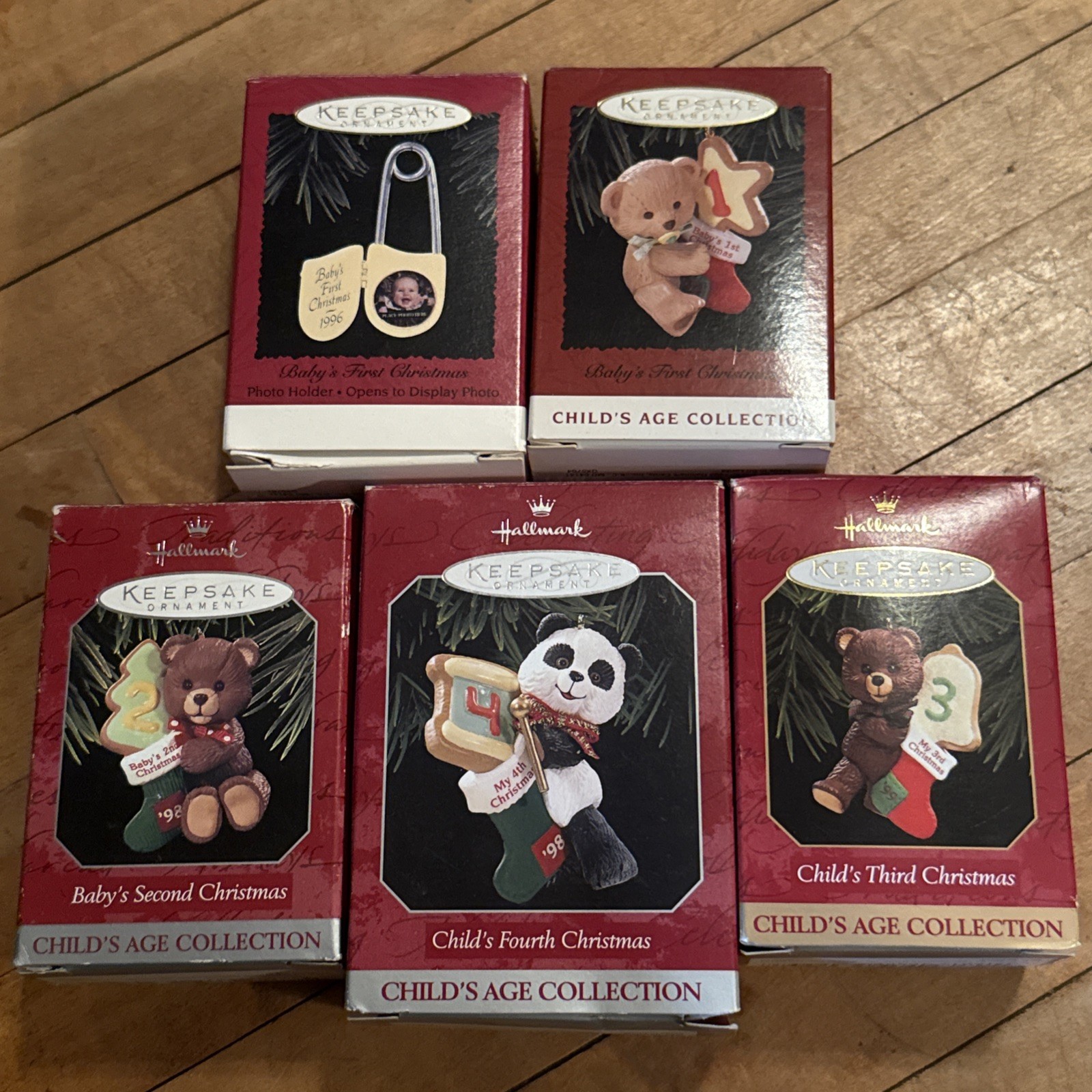 Vtg Lot Of 5 Hallmark Keepsake Ornament Collectors Christmas Vtg Lot Of 5 Hallmark Keepsake Ornament Collectors Christmas