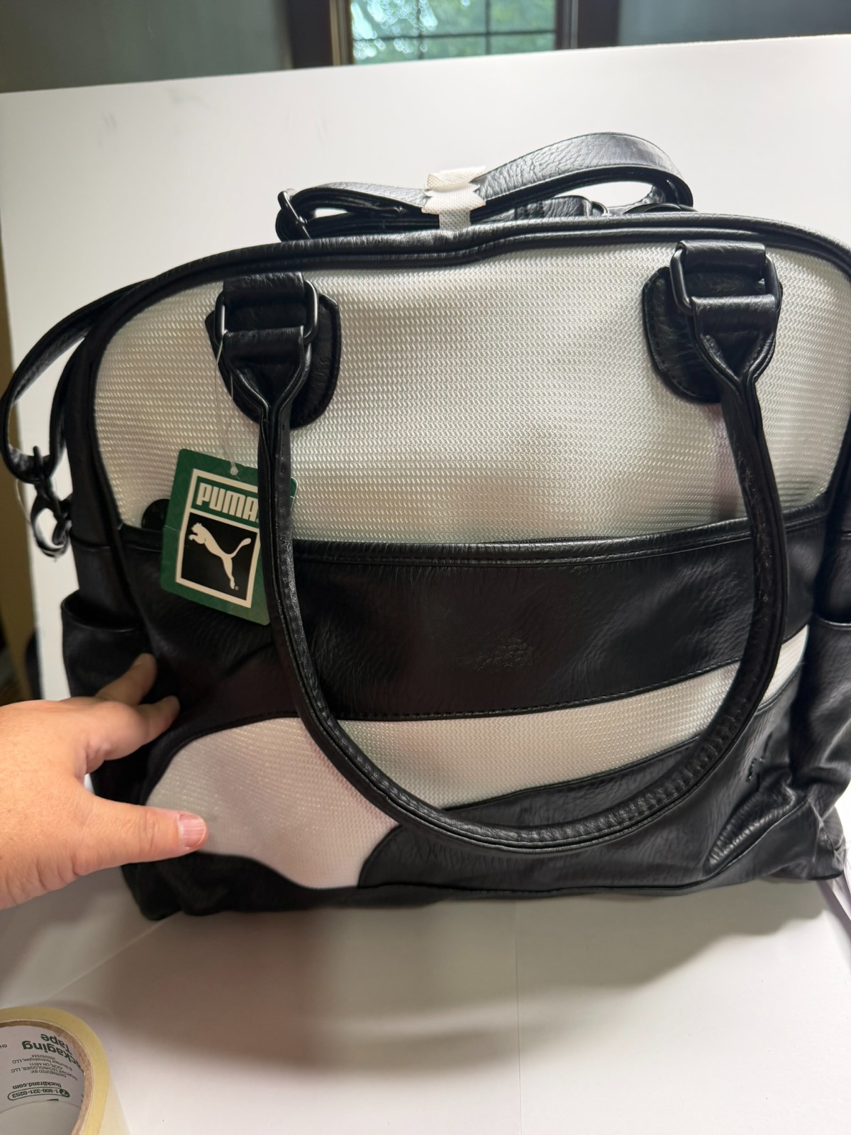 New with Tags PUMA leather Large Handbag Black White Fabulous Quality Fashion New with Tags PUMA leather Large Handbag Black White Fabulous Quality Fashion