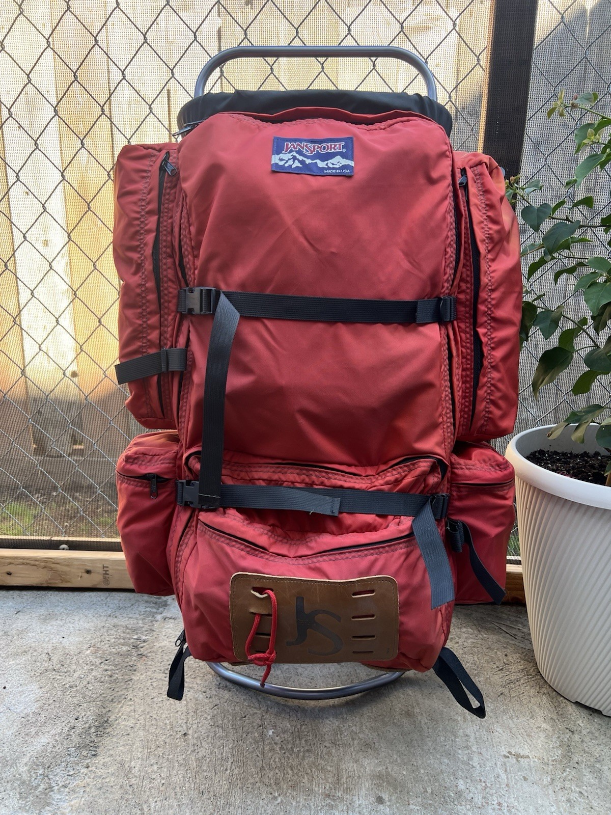 Vtg Jansport External Frame Red Camping Backpack Hip Wings Made in USA
