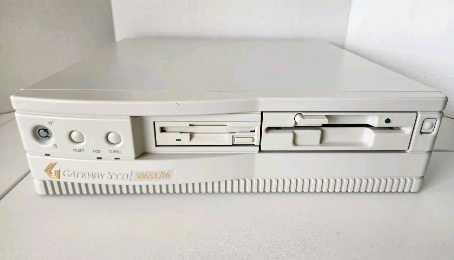 Vintage Gateway 2000 386SX/16 Desktop Computer BOOTS TO BIOS AS-IS PARTS ONLY