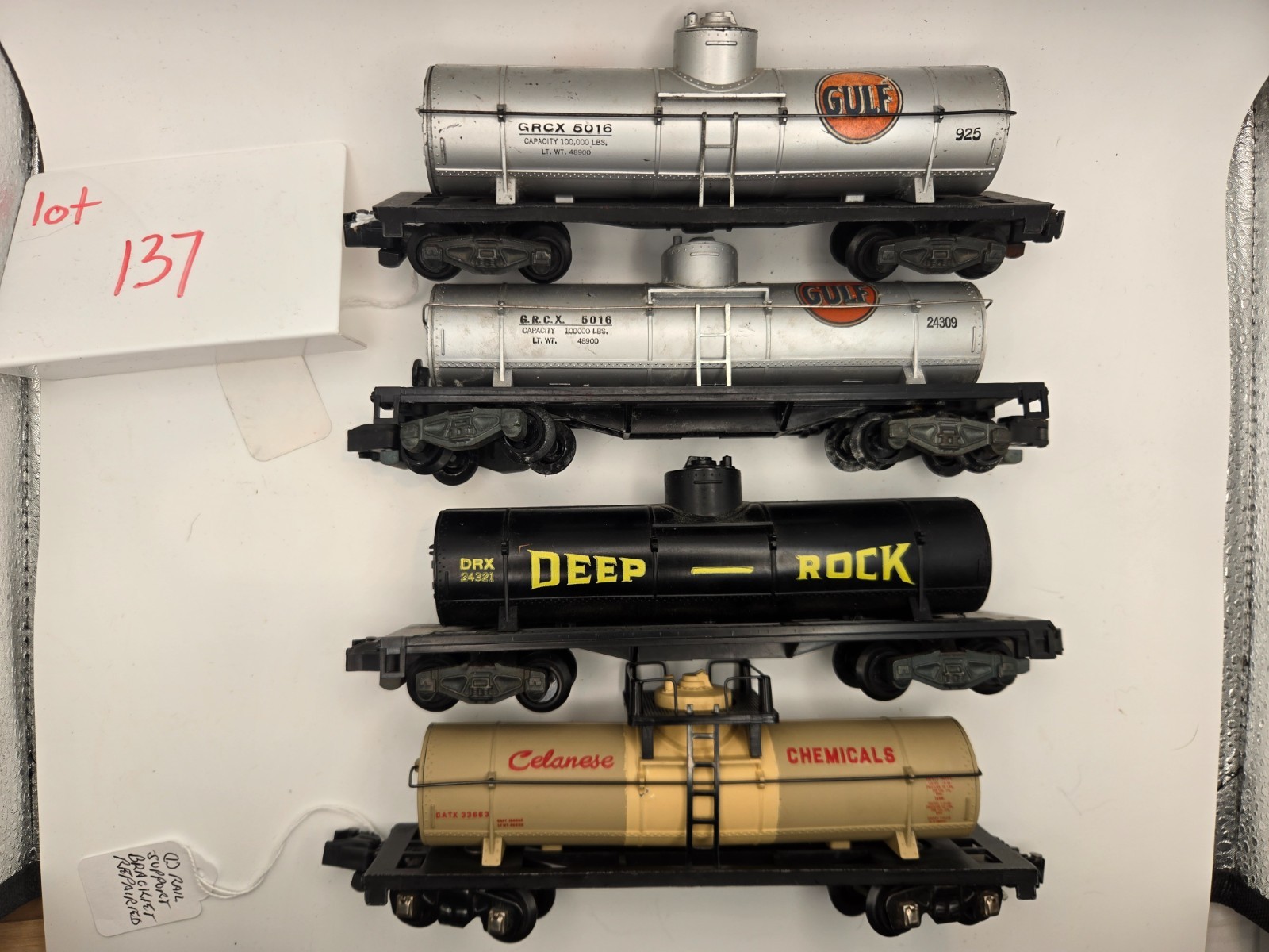 Vintage Postwar Gilbert American Flyer S Scale Box / Tank Car Lot 137 Vintage Postwar Gilbert American Flyer S Scale Box / Tank Car Lot 137