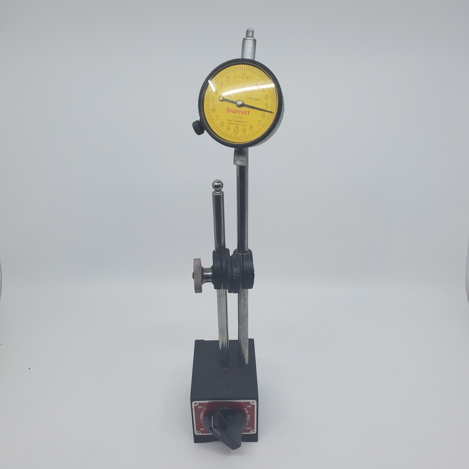 L.S. Starrett No. 659 Heavy-Duty Magnetic Base