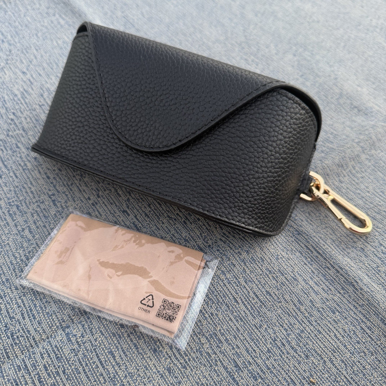 New Loewe Black Leather Luxury Eyewear Case Sunglasses Eyeglasses Dust Cloth Set