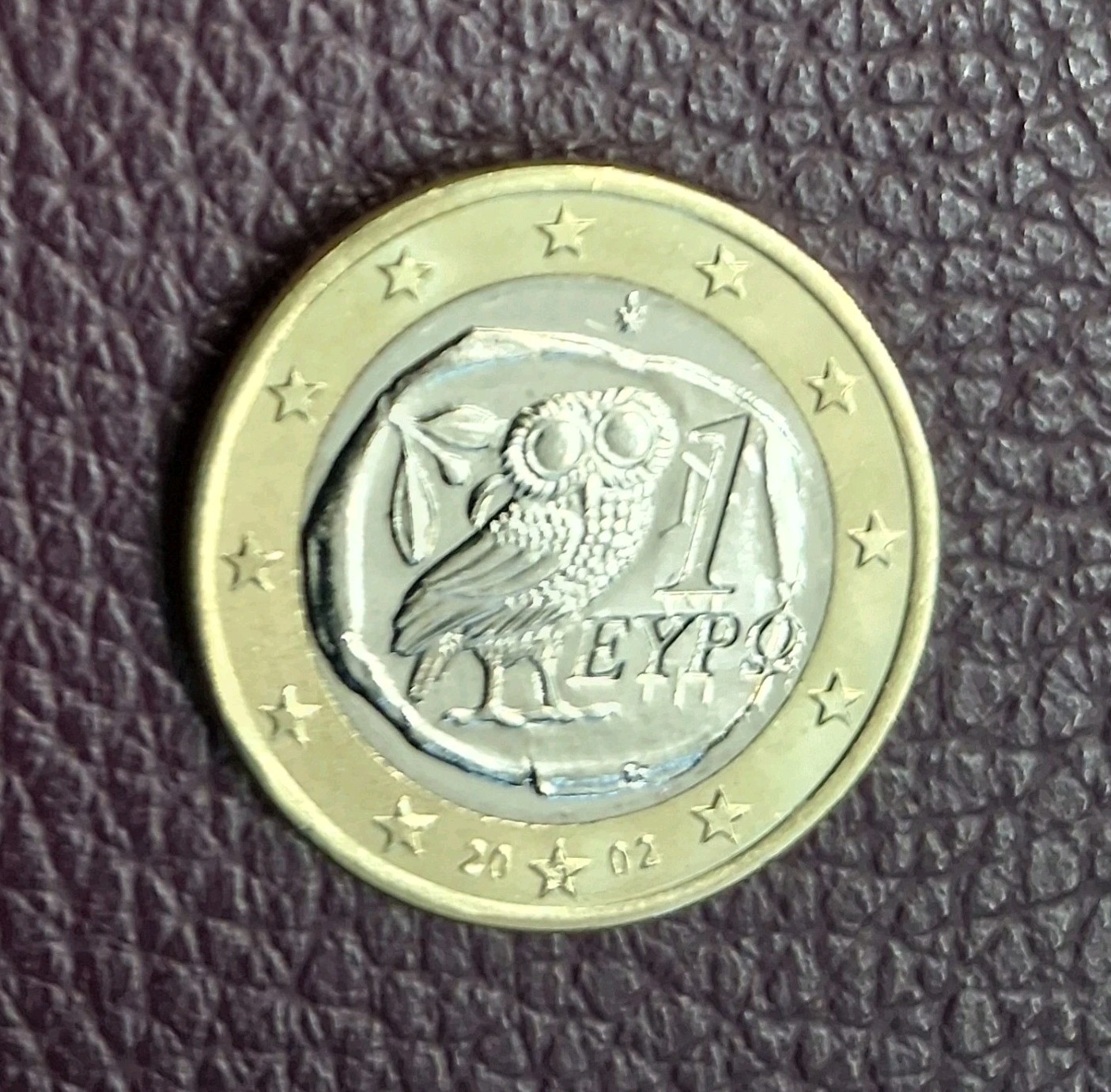 2002 Greece 1 Euro Owl Design Bimetallic Coin. Valuable For Collection 