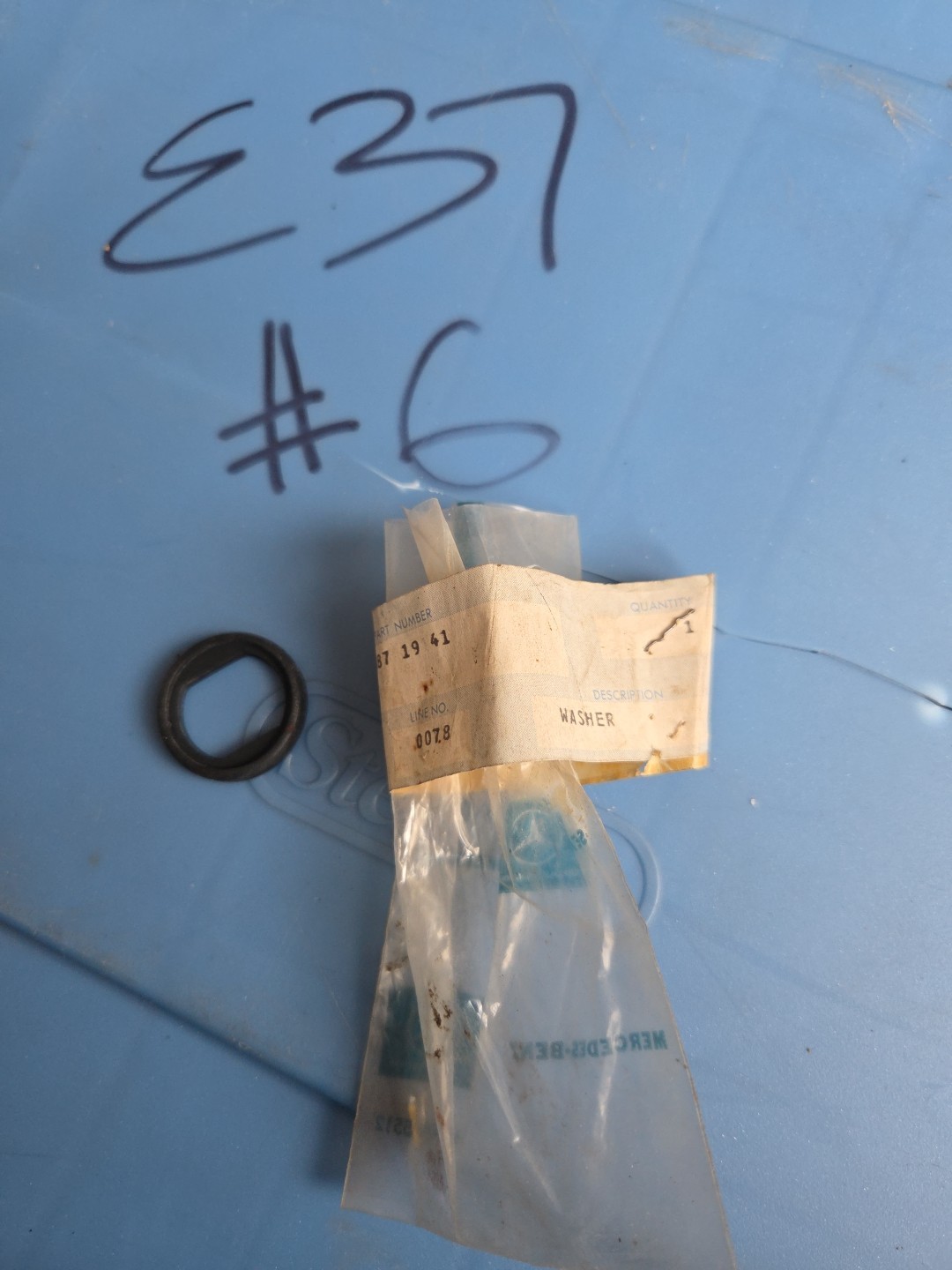 Mercedes-Benz Underlay for Button Lock  - 190SL W121 - 0009871941