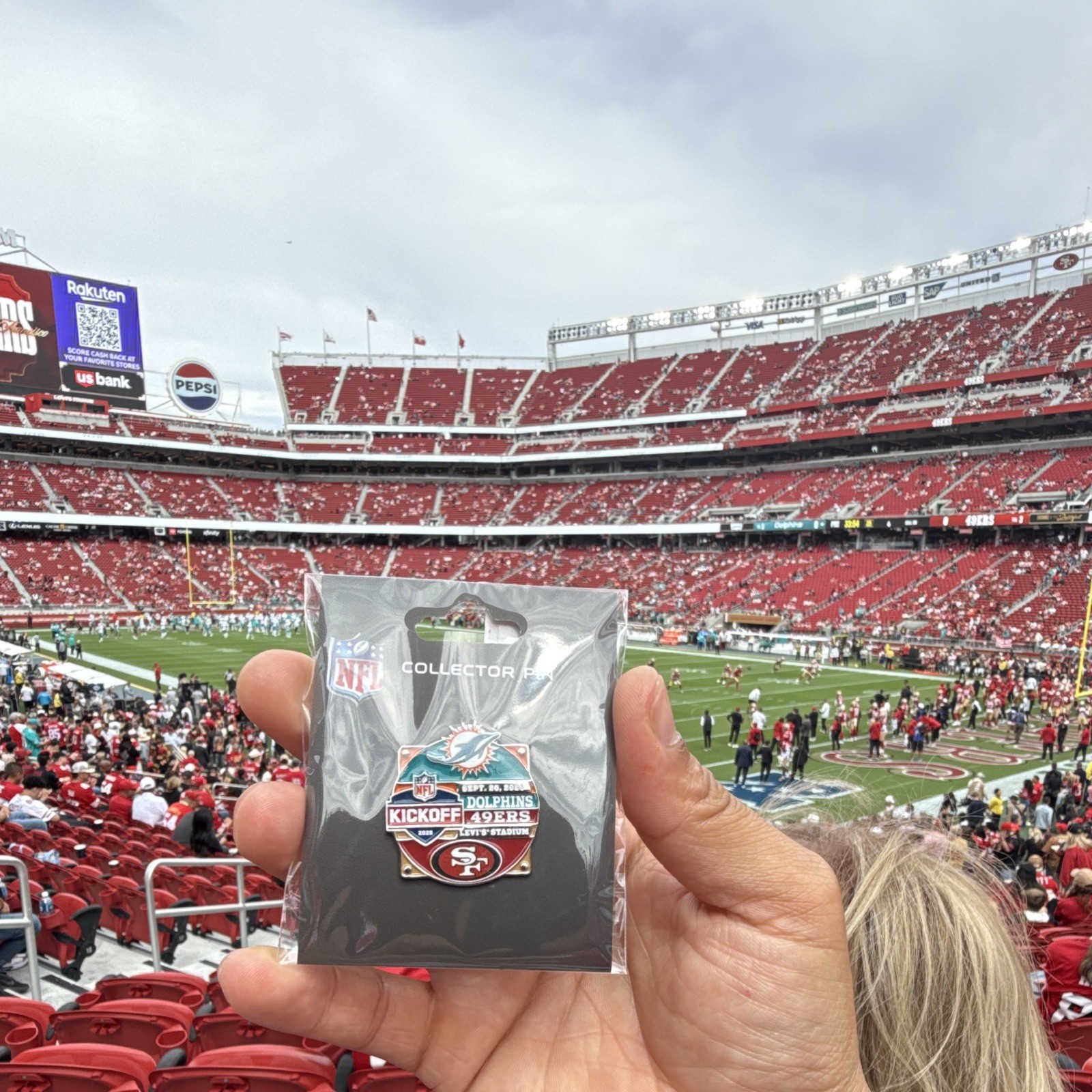 WinCraft NFL San Francisco 49ers vs Miami Dolphins Kickoff Collector Pin