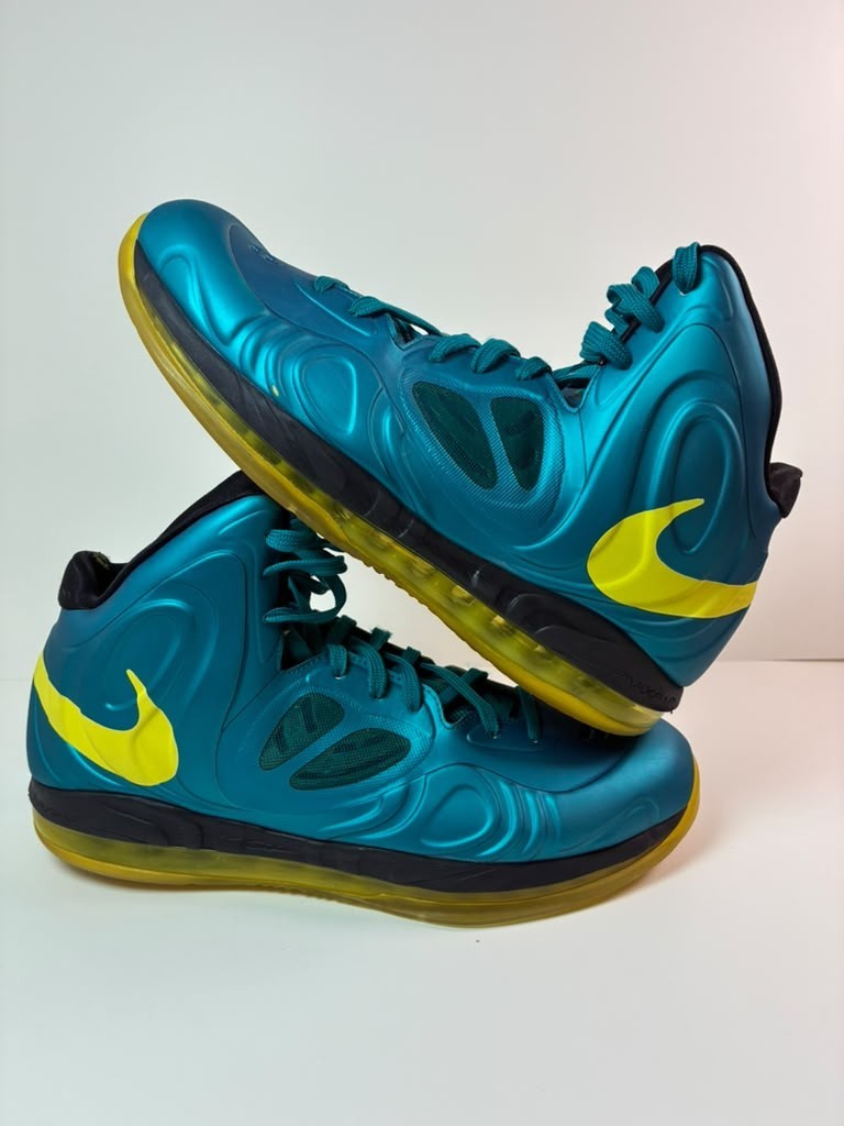 Size 12 - Nike Air Max Hyperposite Blue