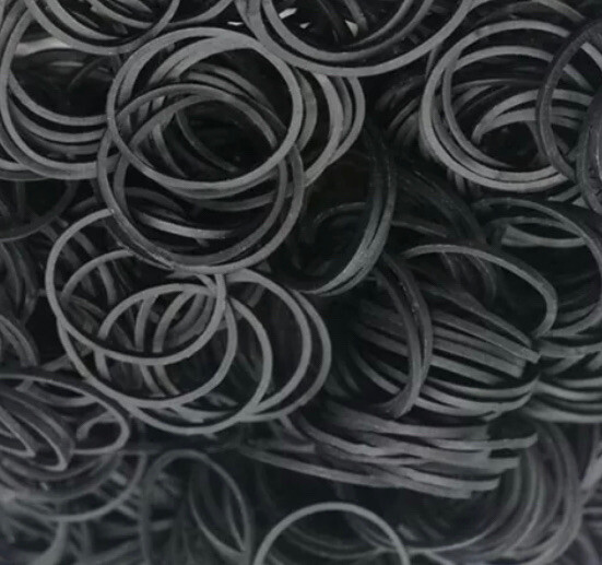 1 PACK of 100 PCS SMALL BLACK RUBBER BANDS