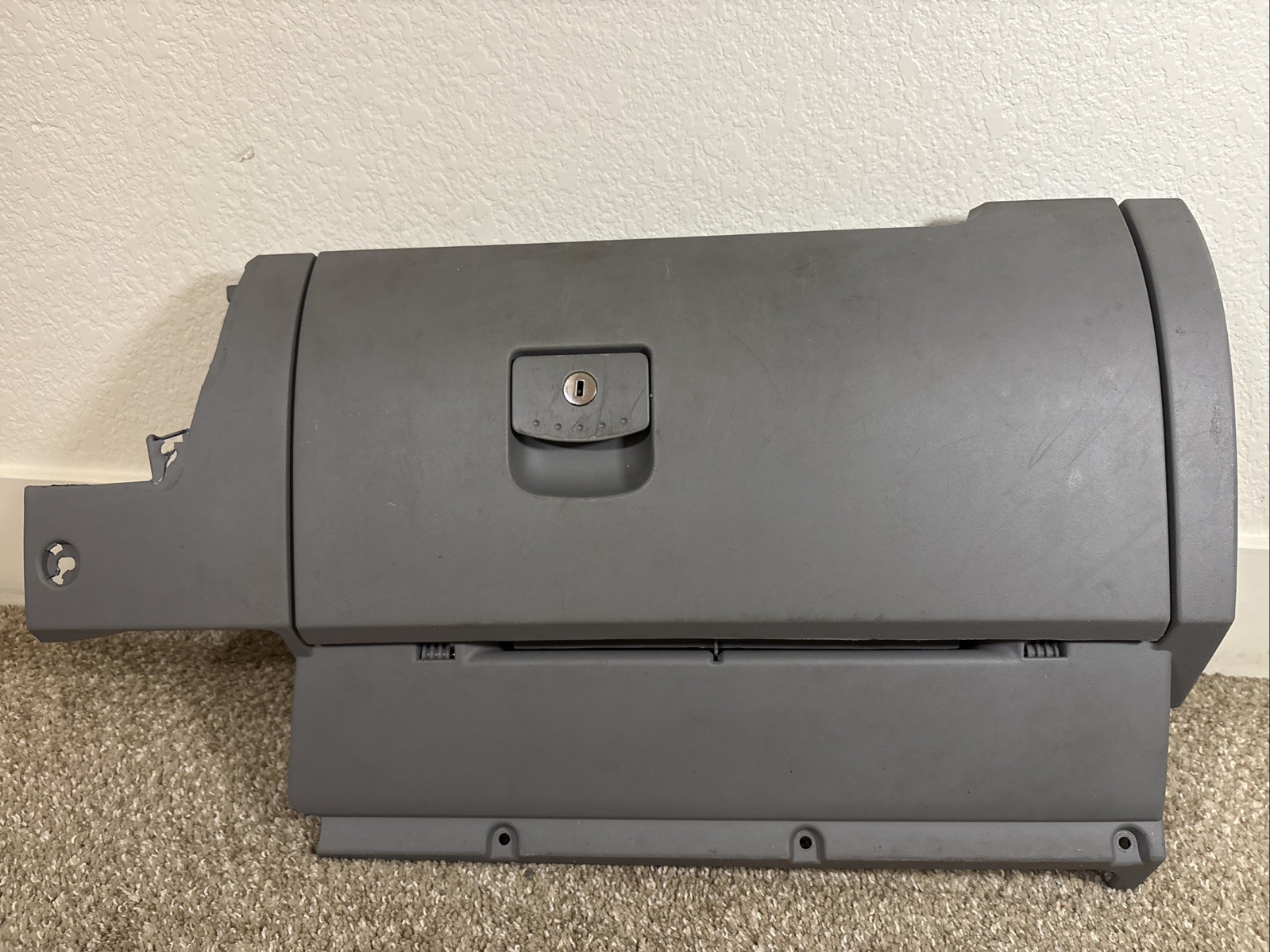 READ 1998-2010 Volkswagen VW Beetle Glovebox Glove Box OEM Gray 1C1880 300