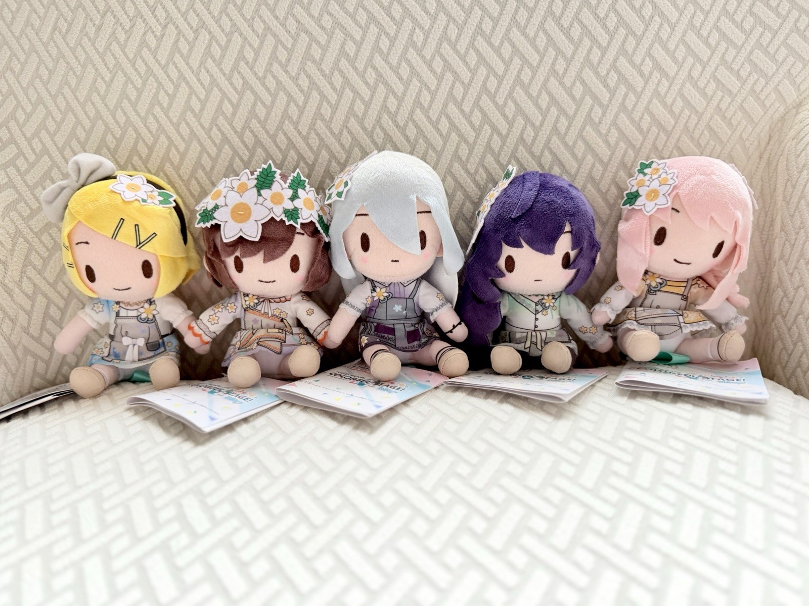 (NWT) Authentic ‘Nightcord at 25:00’ 6” Fuwapuchi Mini Plushes, Set of 5 (NWT) Authentic ‘Nightcord at 25:00’ 6” Fuwapuchi Mini Plushes, Set of 5