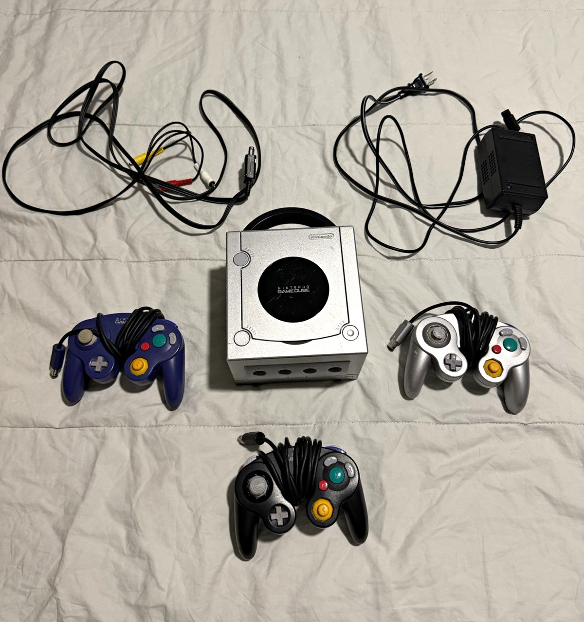 Nintendo GameCube Silver Console w/ 3 Controllers, Composite AV & Power Cords