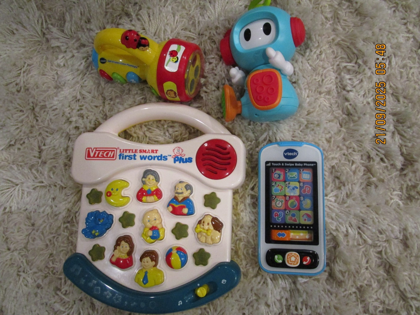 VTG VTech & Blue Box Toy Lot Little Smart First Words Plus Flashlight Baby Phone VTG VTech & Blue Box Toy Lot Little Smart First Words Plus Flashlight Baby Phone