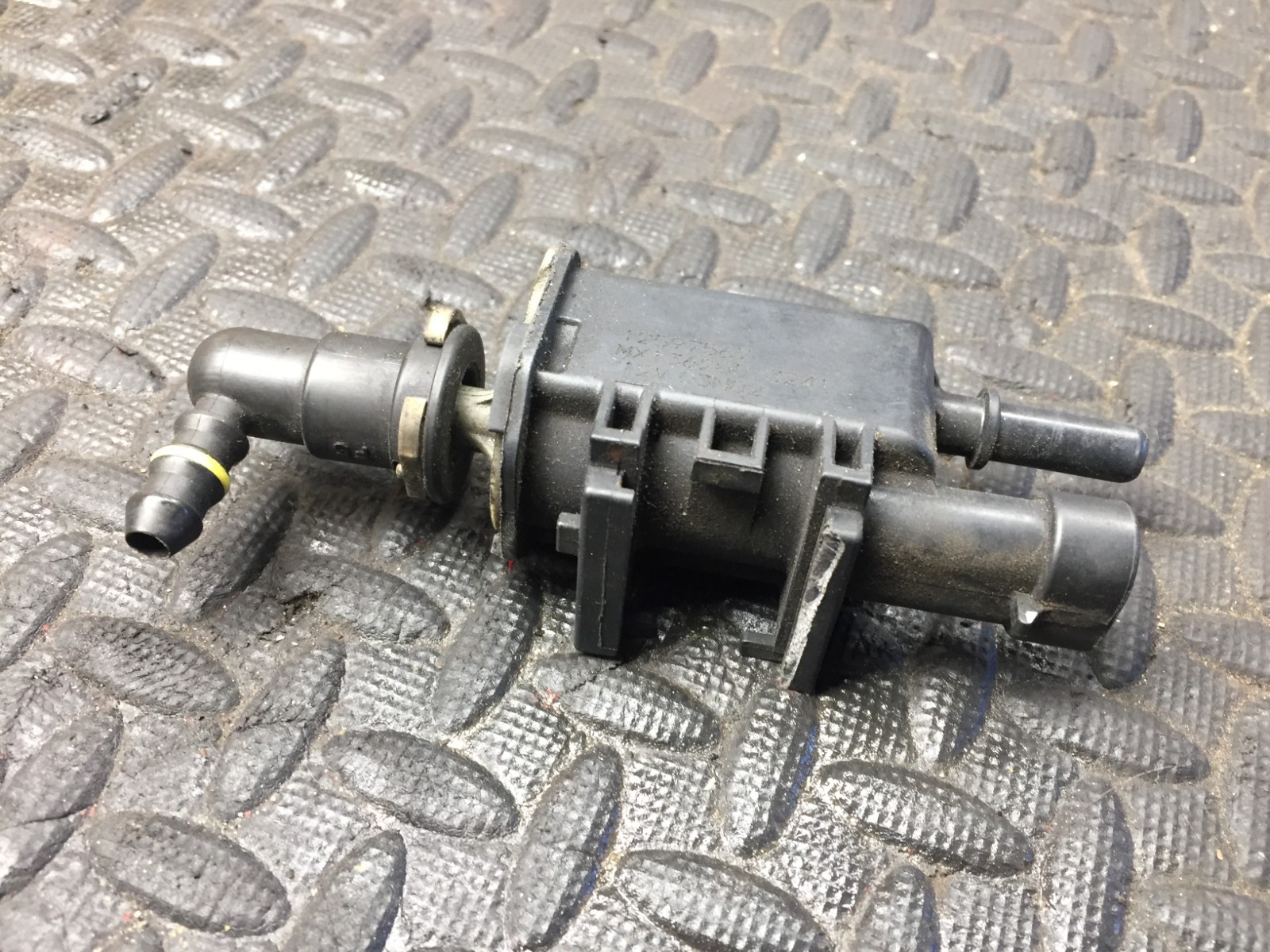 AC DELCO 214-1680 Vapor Canister Purge Valve Emission Solenoid 12597657 #4 8212