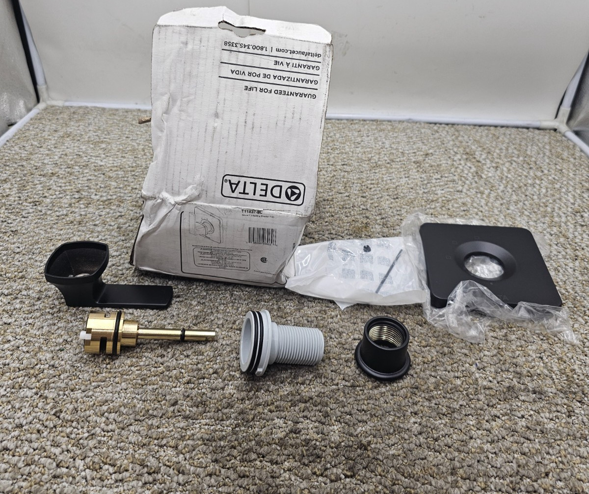 Delta T11837-BL Velum Three Function Diverter Valve Trim - Black Finish