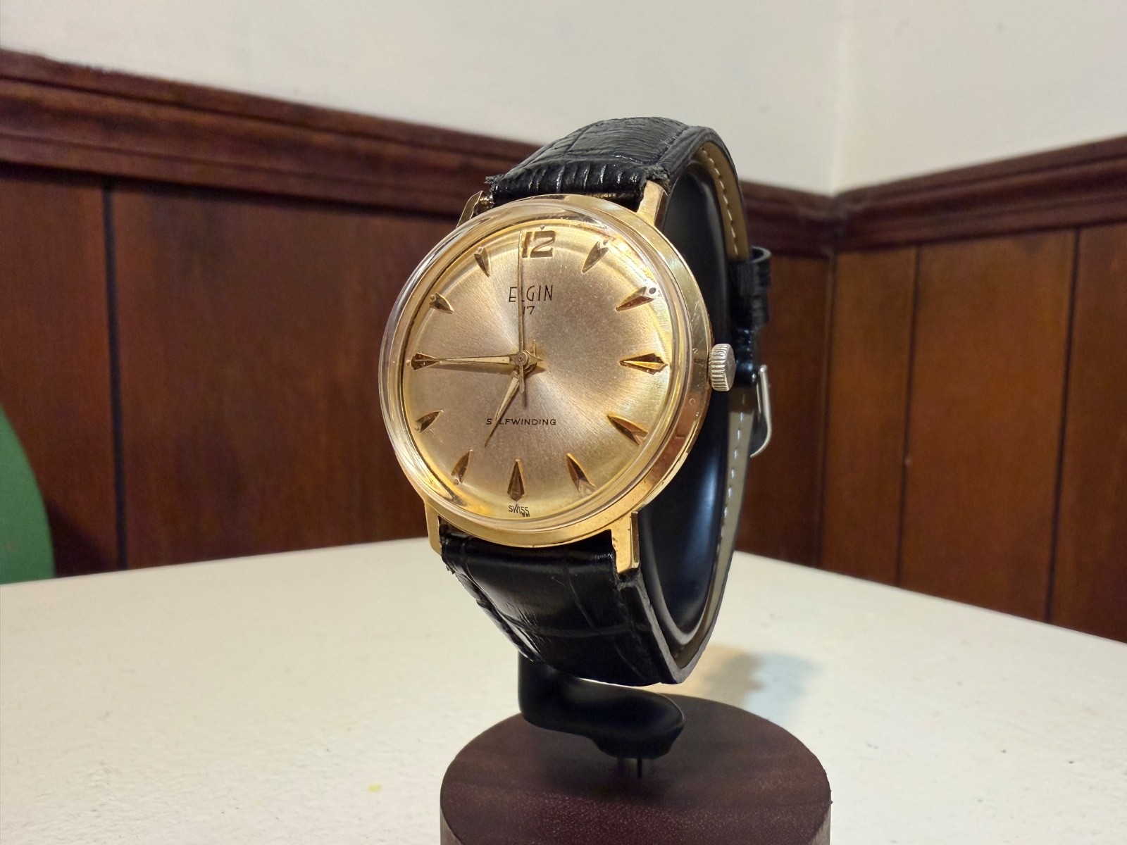 ** RARE** Elgin automatic pie pan 17 jewel gold watch