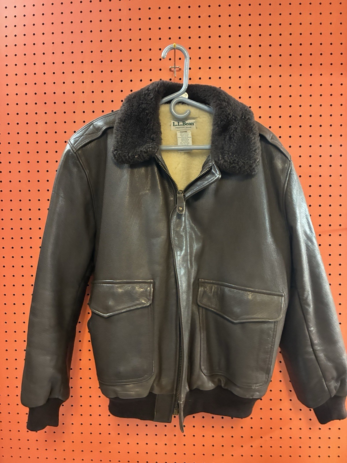 Vintage LL Bean Bomber Shearling Lining & Mouton Collar Large Vintage LL Bean Bomber Shearling Lining & Mouton Collar Large