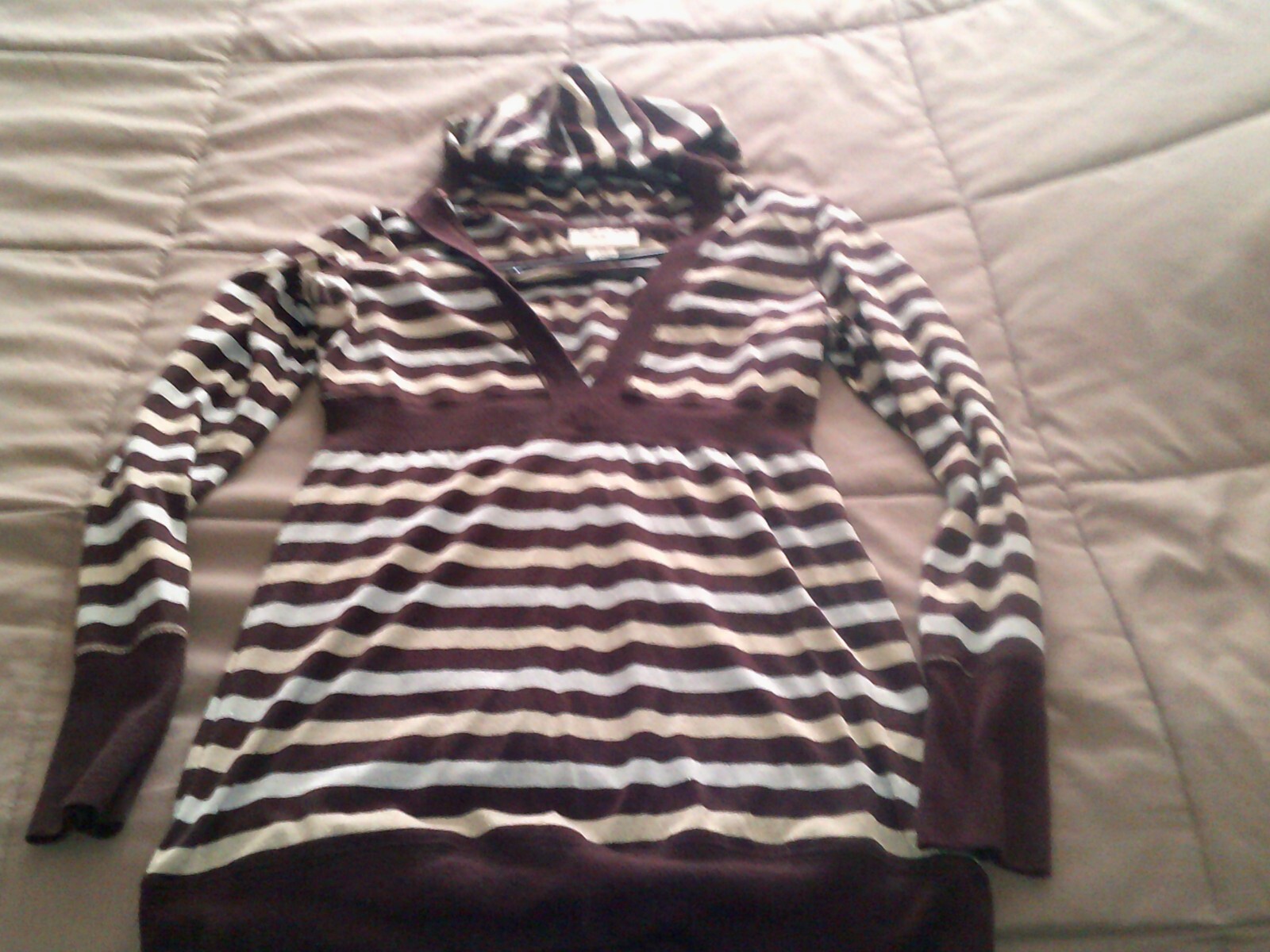 Women\'s Lge. Multi-Color Striped Hooded Long Sleeve Top by Belle du Tour
