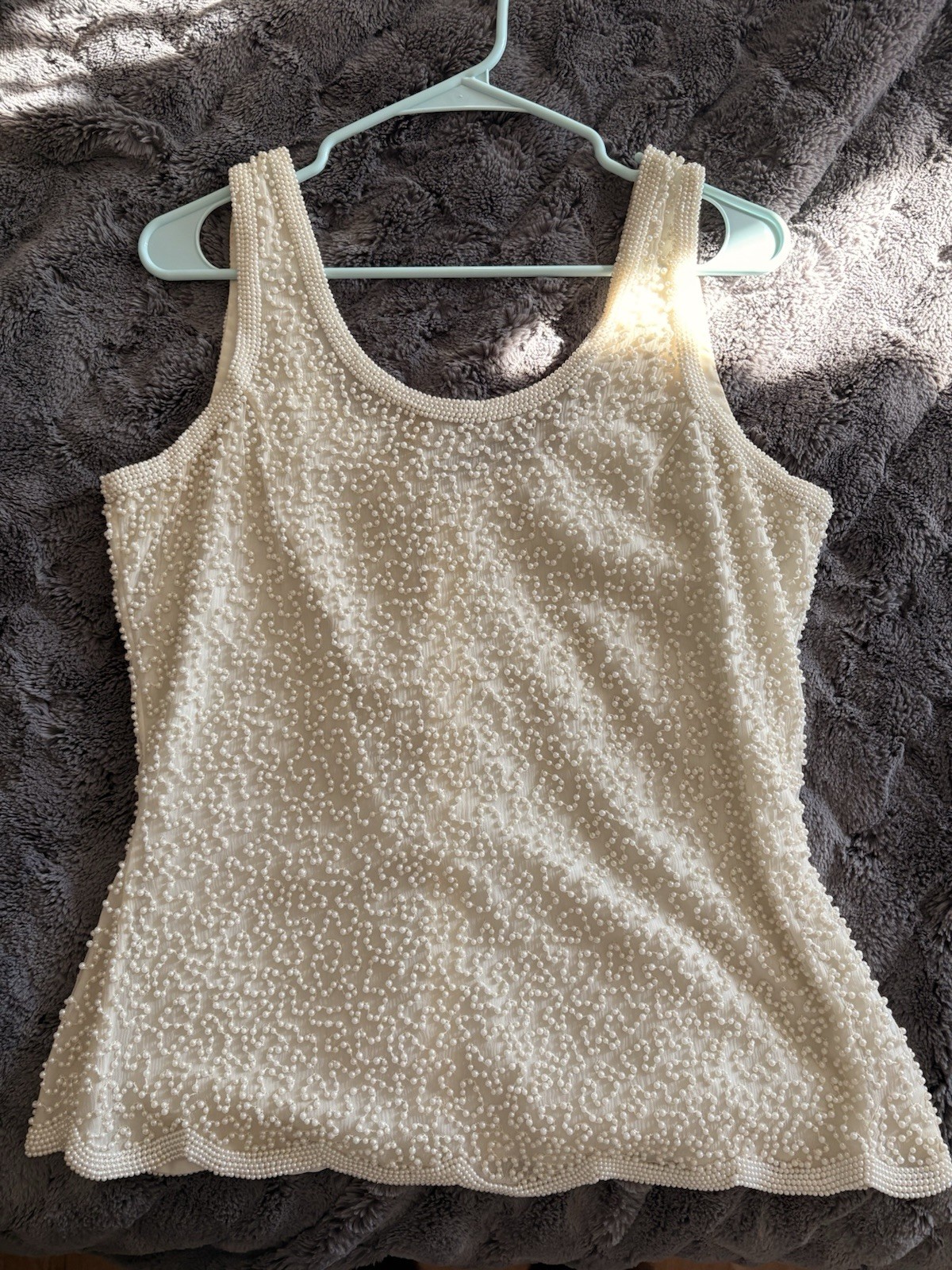 Laurence Kazar Women’s Beaded White Silk Blouse Sleeveless Scallop Hem Size L Laurence Kazar Women’s Beaded White Silk Blouse Sleeveless Scallop Hem Size L