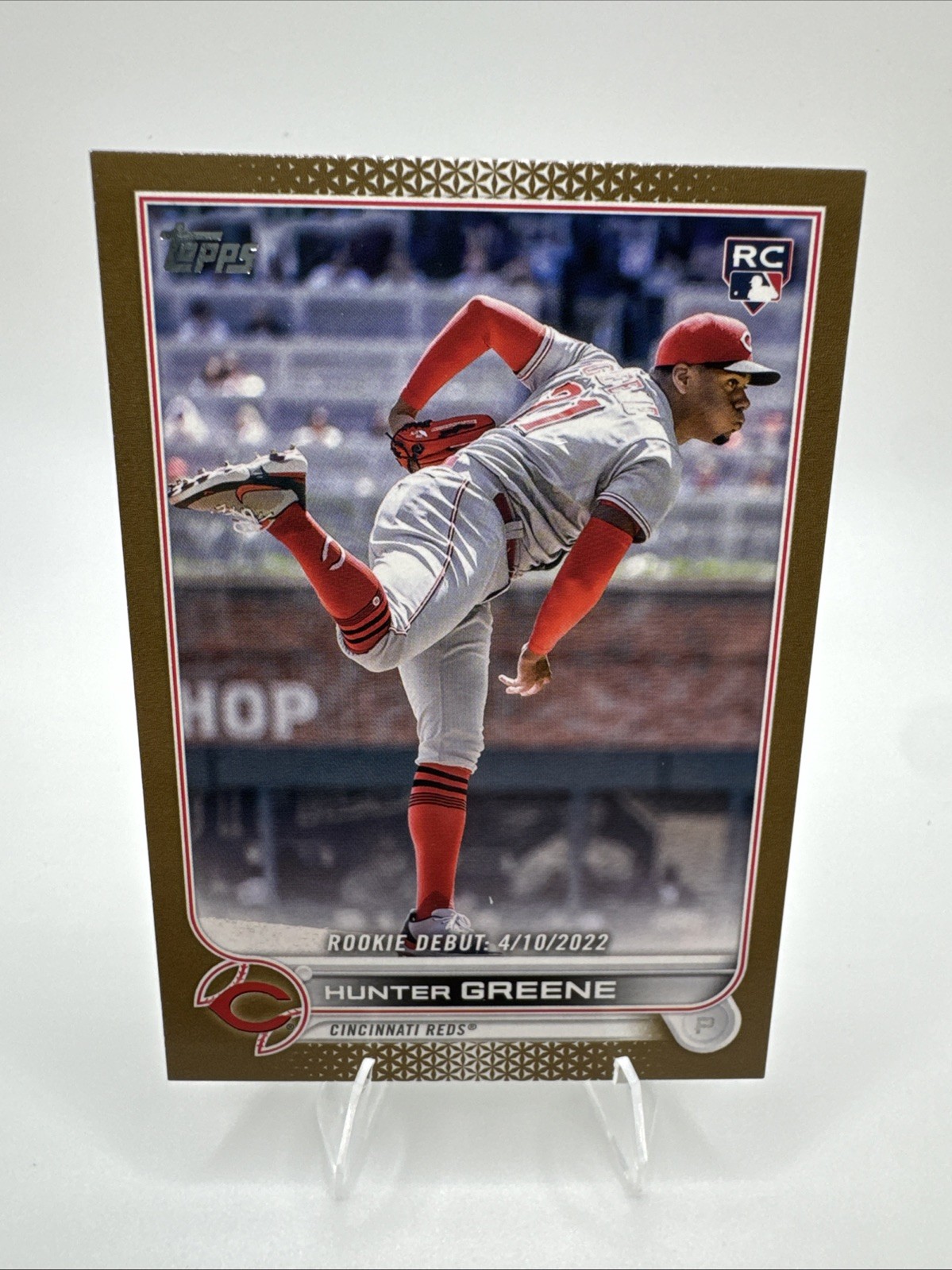 2022 Topps - Rookie Debut Hunter Greene Gold /2022 (RC) Cincinnati Reds