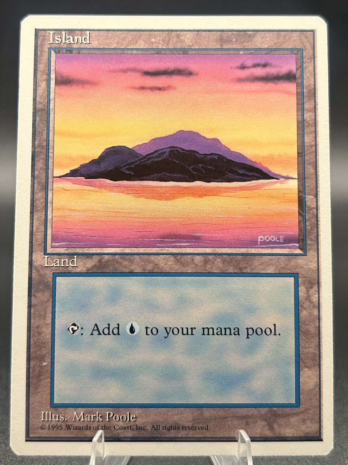 Island (A) - Fourth Edition ALTERNATE - LP Magic: The Gathering