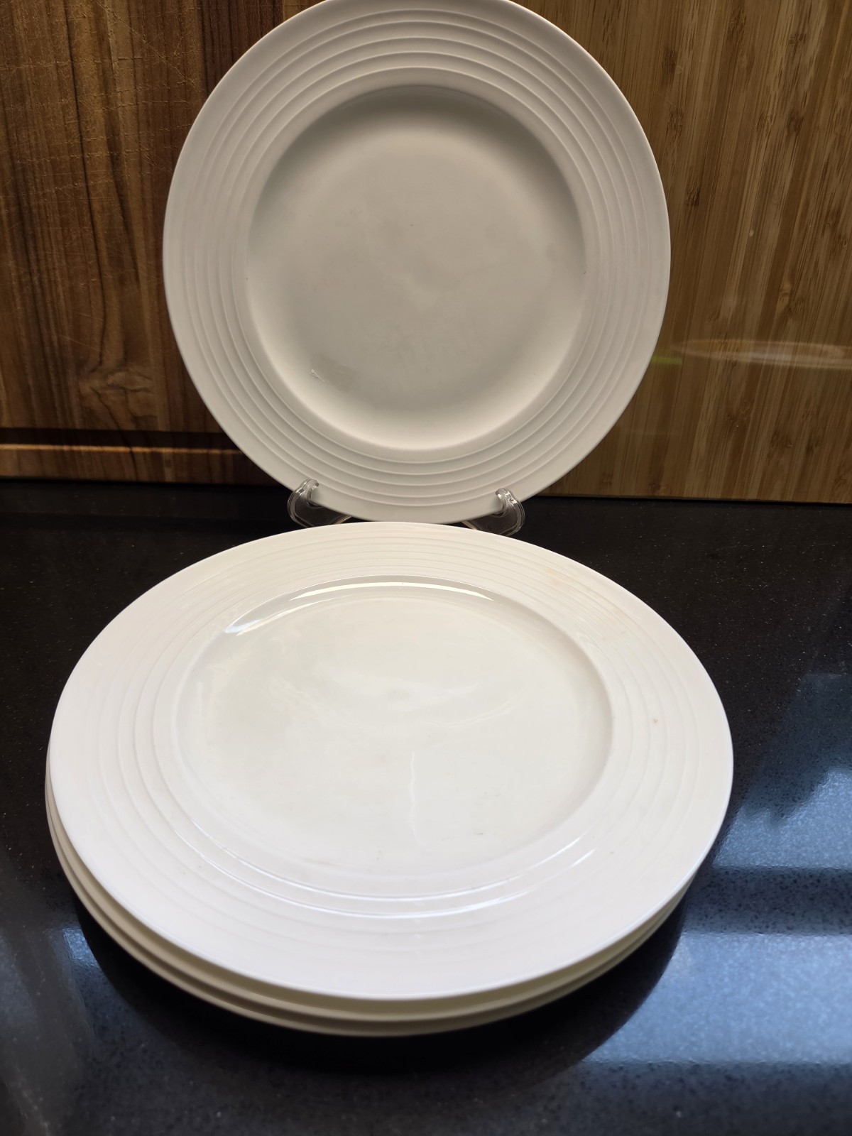 Mikasa Swirl White DJ100 Stoneware Lunch Salad Plates 8 5/8\
