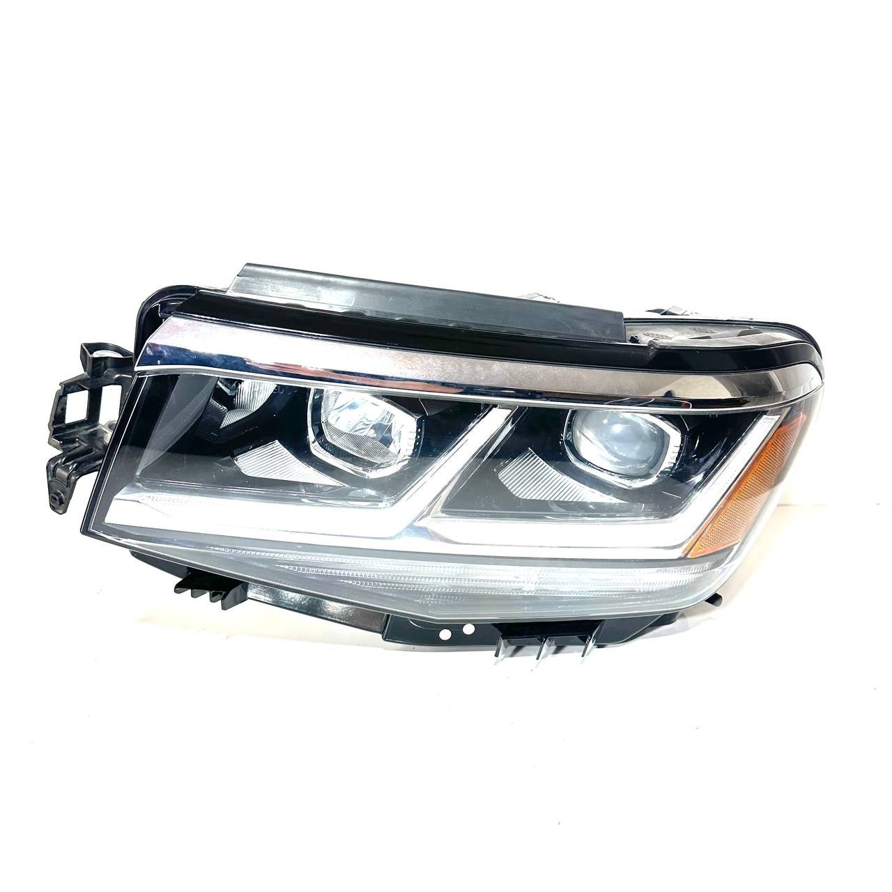 2020-2023 Volkswagen Atlas Left Driver Side Headlamp Assembly OEM Defective DRL 2020-2023 Volkswagen Atlas Left Driver Side Headlamp Assembly OEM Defective DRL