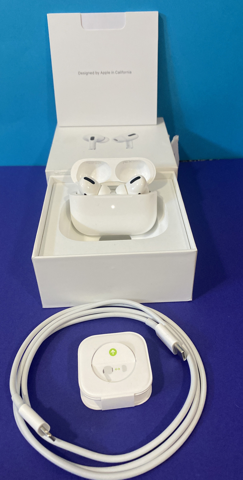 Apple AirPods Pro With Wireless MagSafe Charging Case White MWP22AM/A Authentic Apple AirPods Pro With Wireless MagSafe Charging Case White MWP22AM/A Authentic