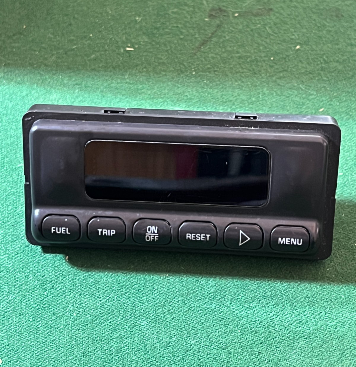 2001-2002 GMC Yukon Denali Escalade Fuel Trip Vehicle Information Display Screen
